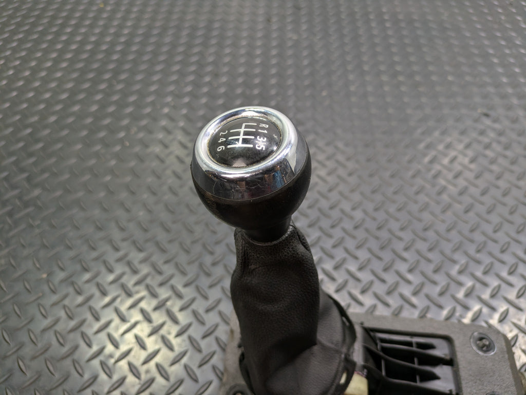 2006 - 2013 OEM MINI COOPER TRANSMISSION GEAR SELECTOR SHIFTER WITH CABLES