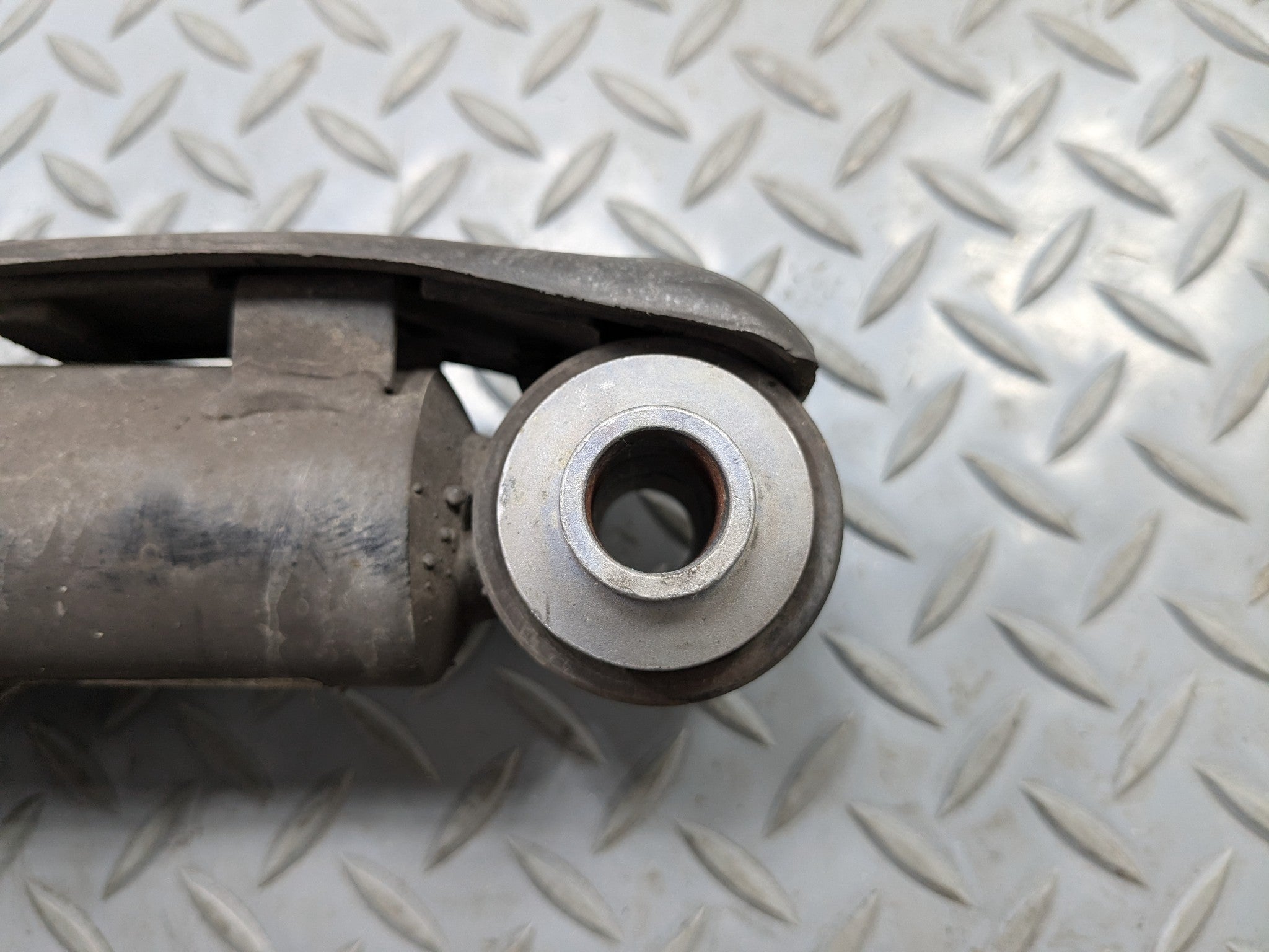 2006 - 2013 OEM MINI COOPER REAR RIGHT SIDE SUSPENSION SHOCK STRUT ASSEMBLY