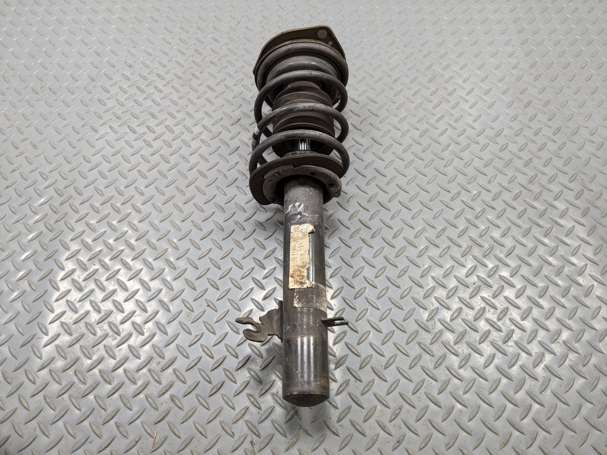 2006 - 2013 OEM MINI COOPER FRONT RIGHT SIDE SUSPENSION SHOCK STRUT ASSEMBLY