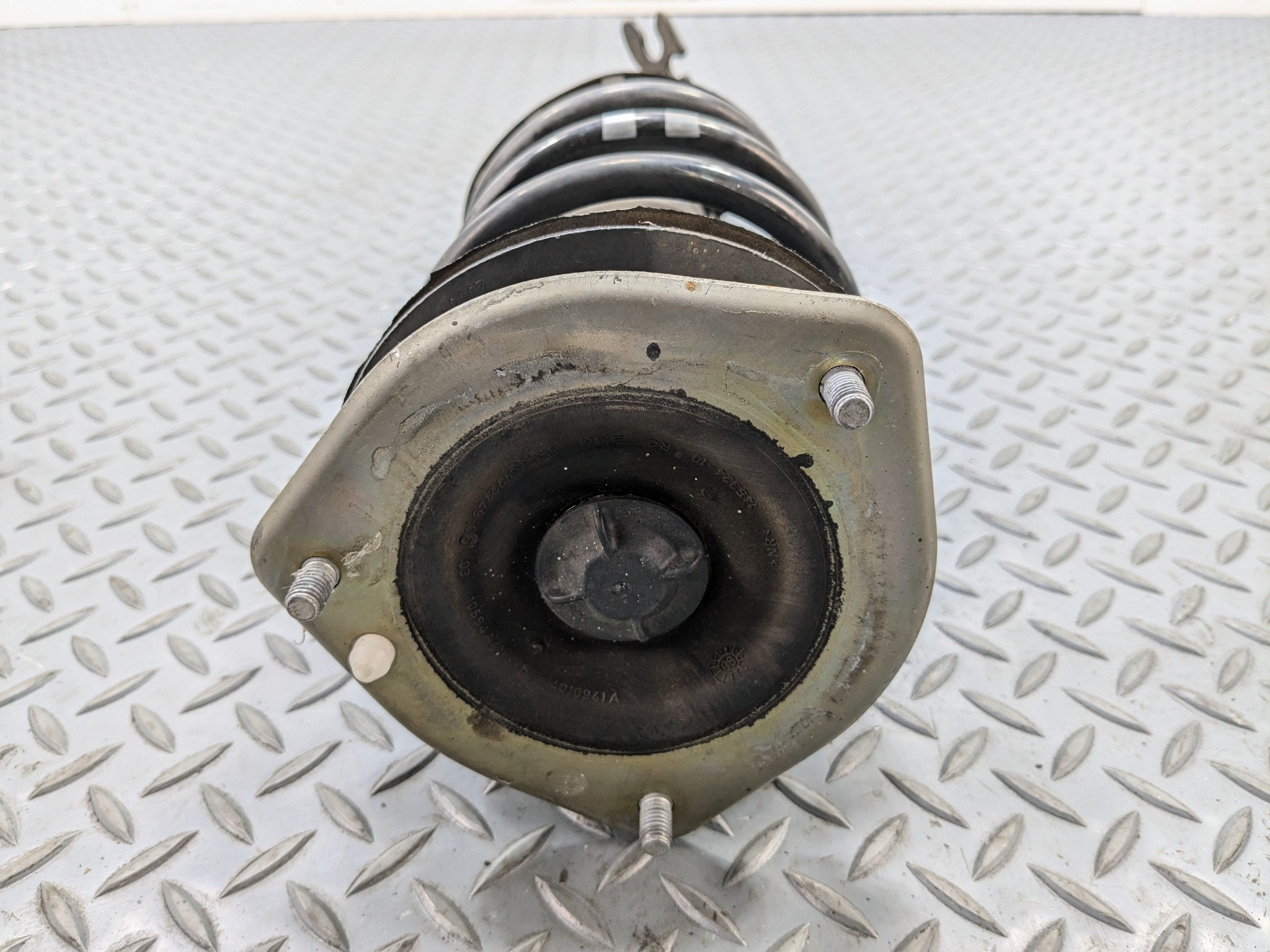 2006 - 2013 OEM MINI COOPER FRONT RIGHT SIDE SUSPENSION SHOCK STRUT ASSEMBLY