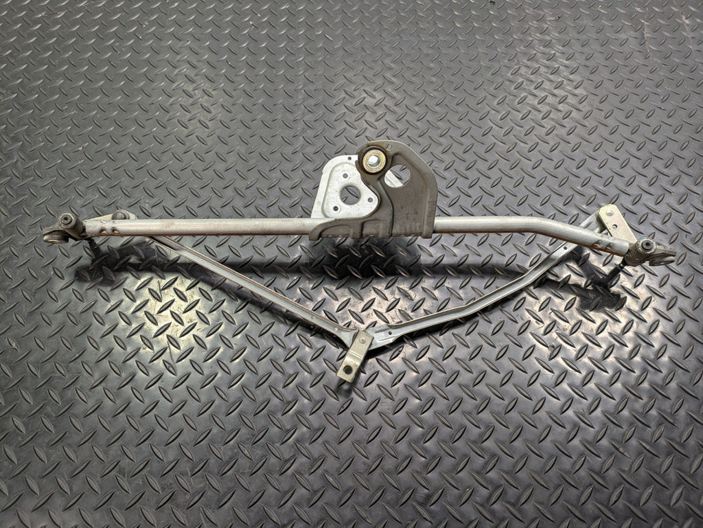 2006 - 2013 OEM MINI COOPER FRONT WINDSHIELD WIPER TRANSMISSION LINKAGE