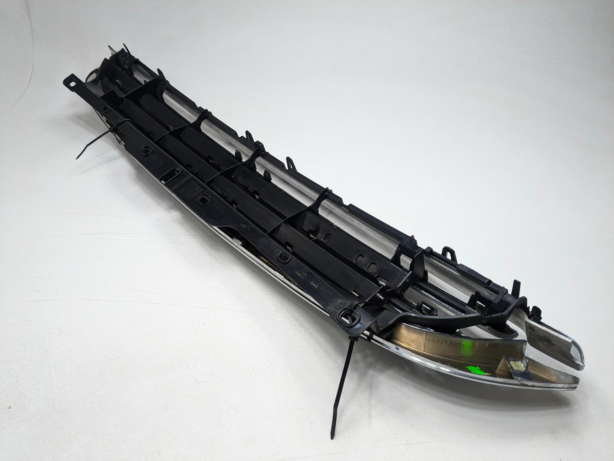 2006 - 2013 OEM MINI COOPER FRONT UPPER BUMPER CENTER GRILLE