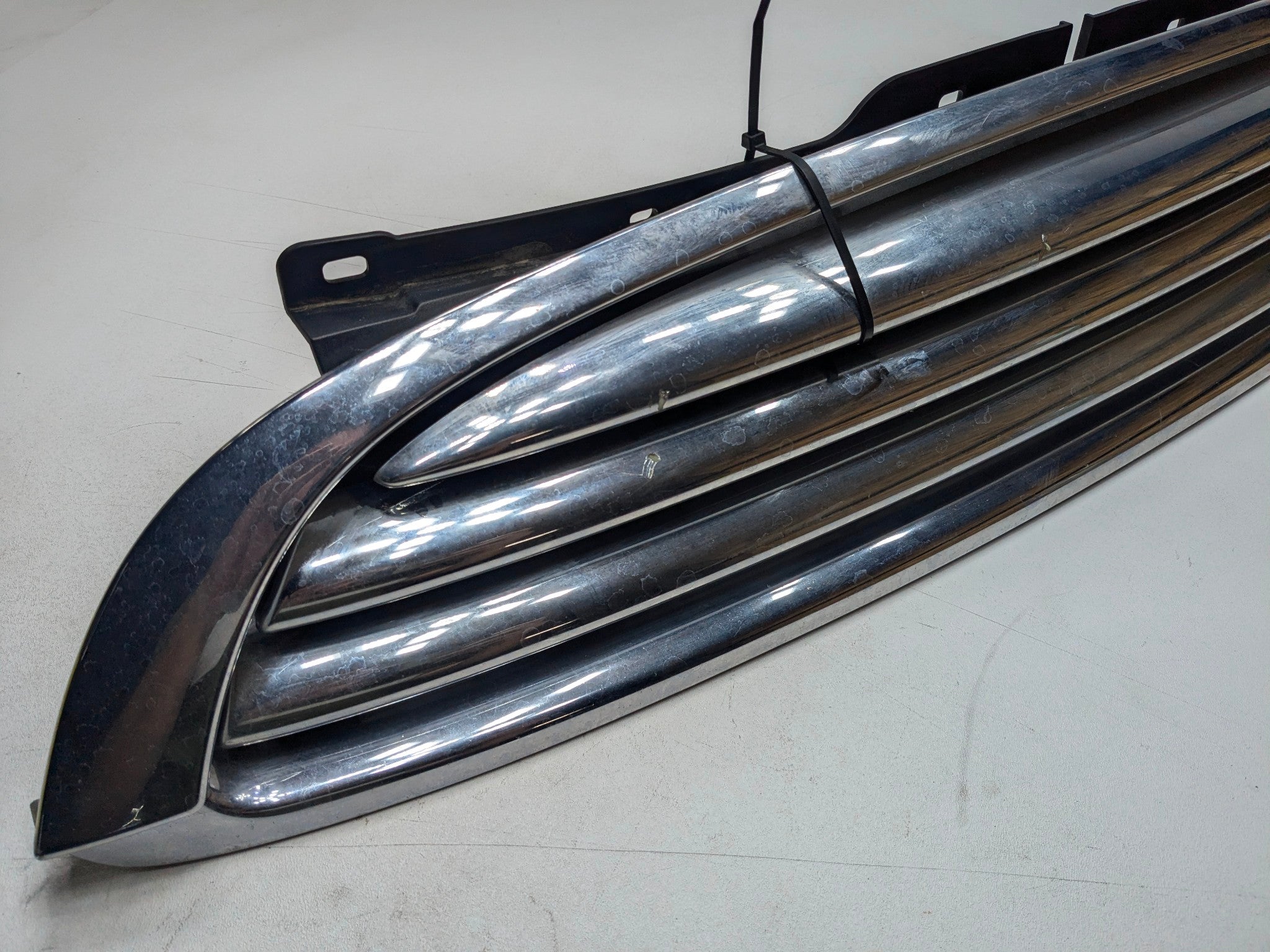 2006 - 2013 OEM MINI COOPER FRONT UPPER BUMPER CENTER GRILLE