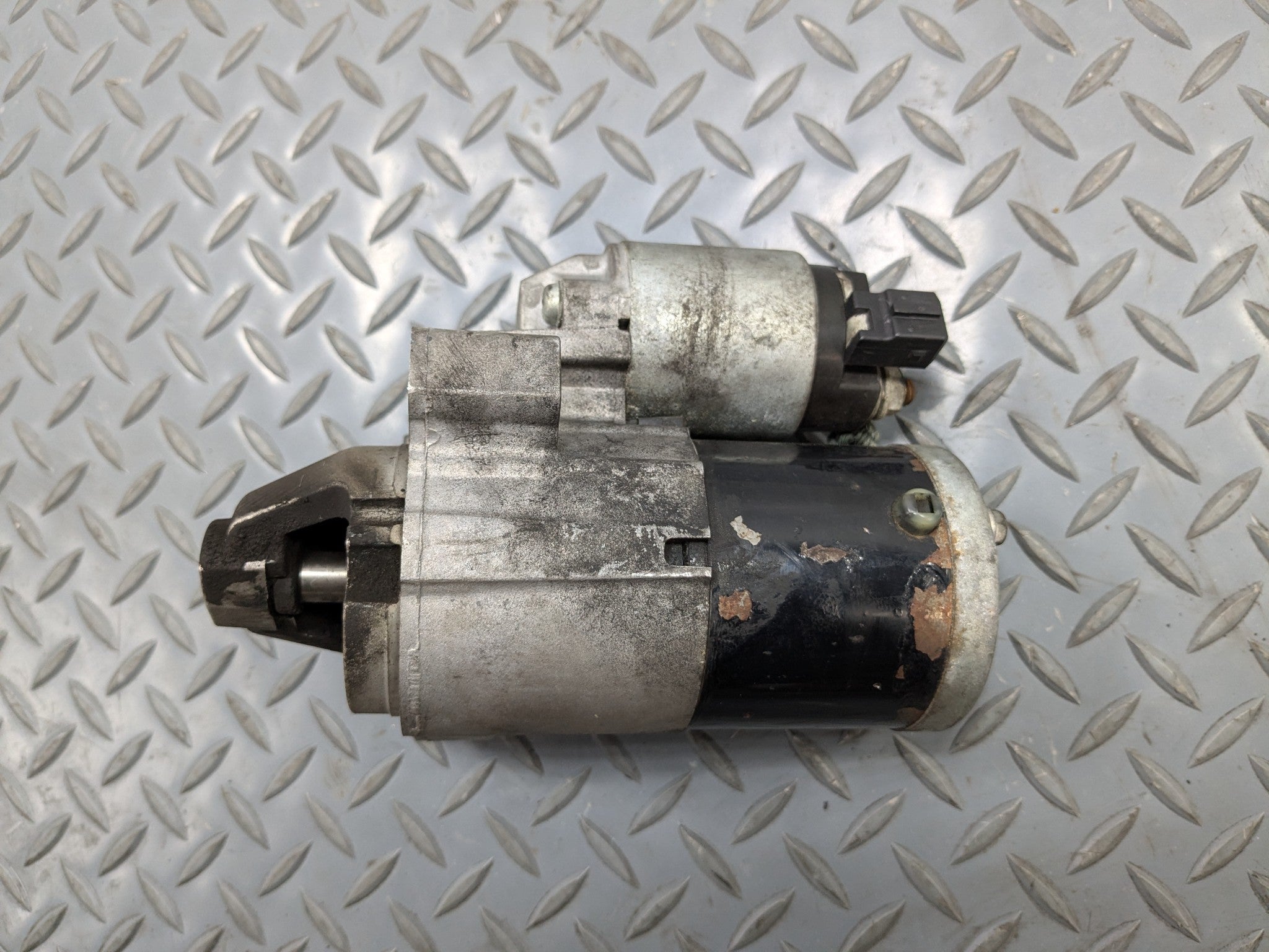2006 - 2013 OEM MINI COOPER ENGINE STARTER MOTOR ASSEMBLY
