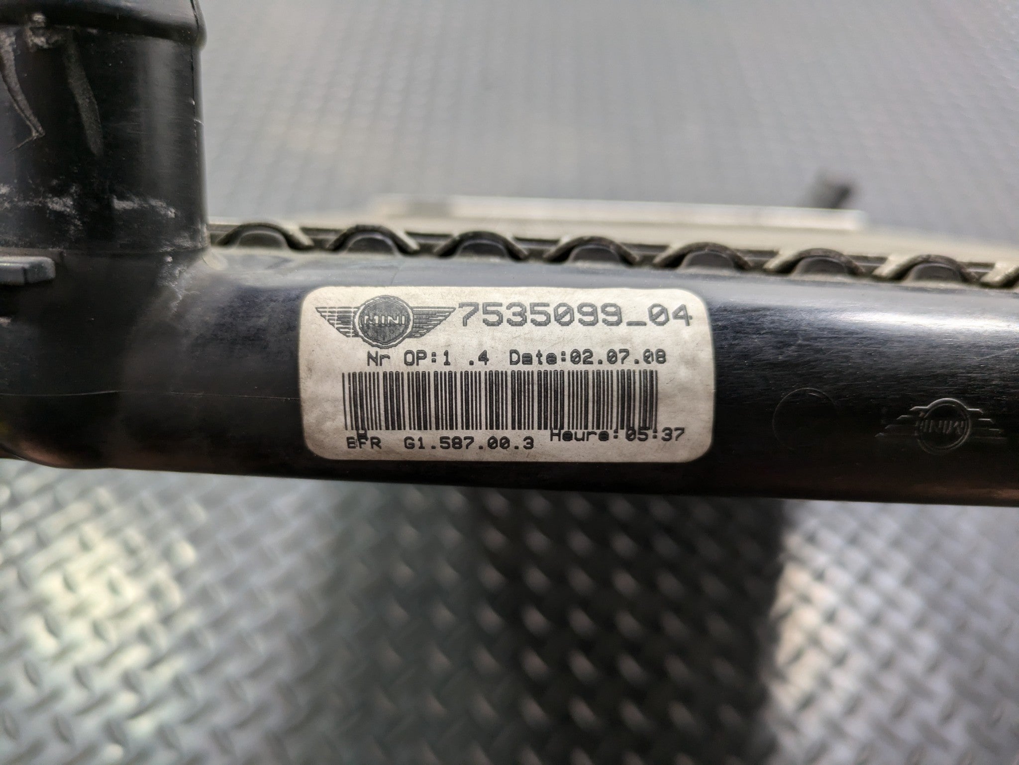 2006 - 2013 OEM MINI COOPER FRONT ENGINE MOTOR COOLING RADIATOR COMPONENT