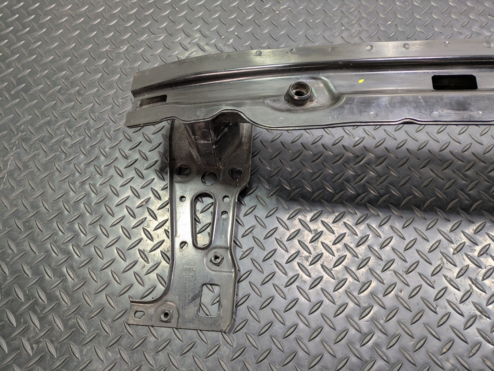 2006 - 2013 OEM MINI COOPER FRONT BUMPER REINFORCEMENT IMPACT SUPPORT BAR