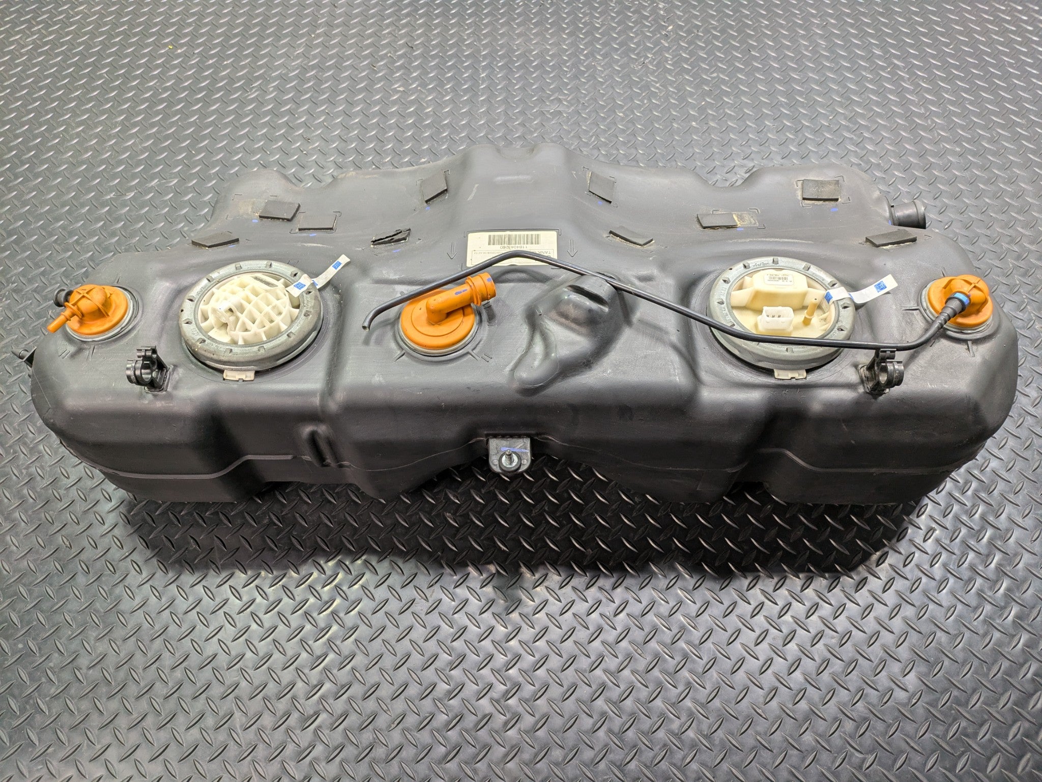 2006 - 2013 OEM MINI COOPER FUEL GAS TANK ASSEMBLY 10.6 GALLON