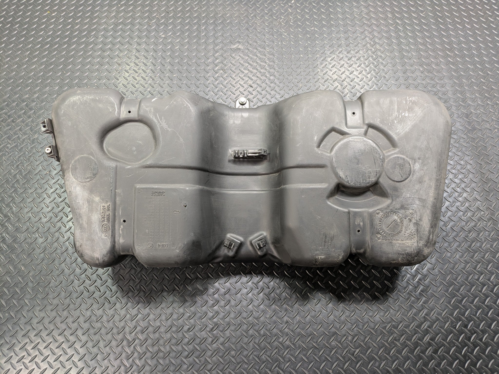 2006 - 2013 OEM MINI COOPER FUEL GAS TANK ASSEMBLY 10.6 GALLON