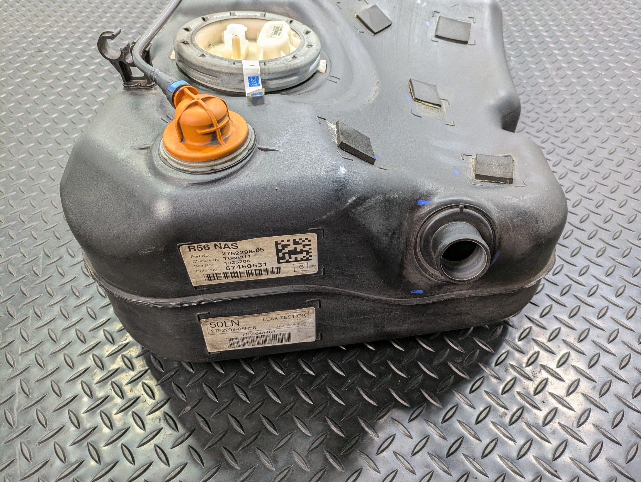 2006 - 2013 OEM MINI COOPER FUEL GAS TANK ASSEMBLY 10.6 GALLON