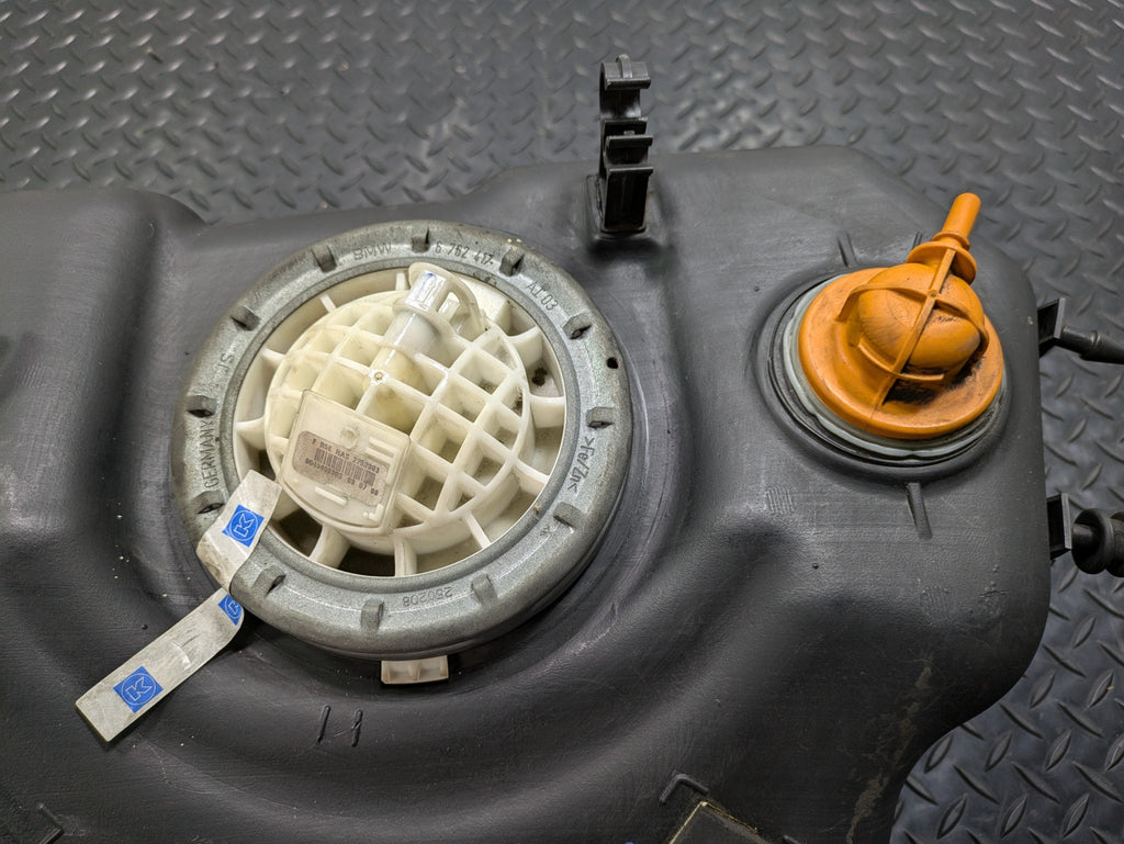 2006 - 2013 OEM MINI COOPER FUEL GAS TANK ASSEMBLY 10.6 GALLON