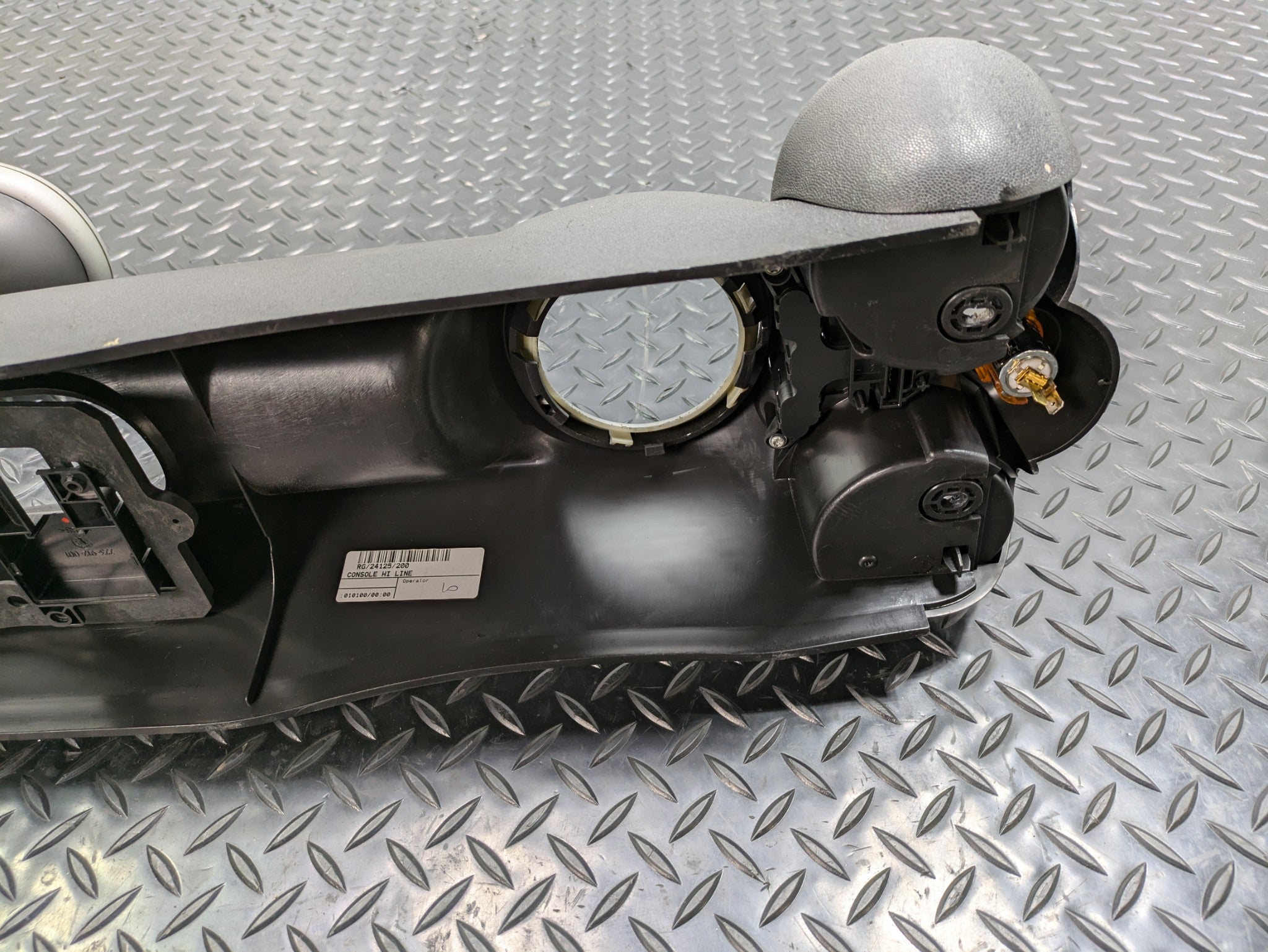 2006 - 2013 OEM MINI COOPER CENTER CONSOLE ARMREST WITH CUP HOLDER TRIM PANEL