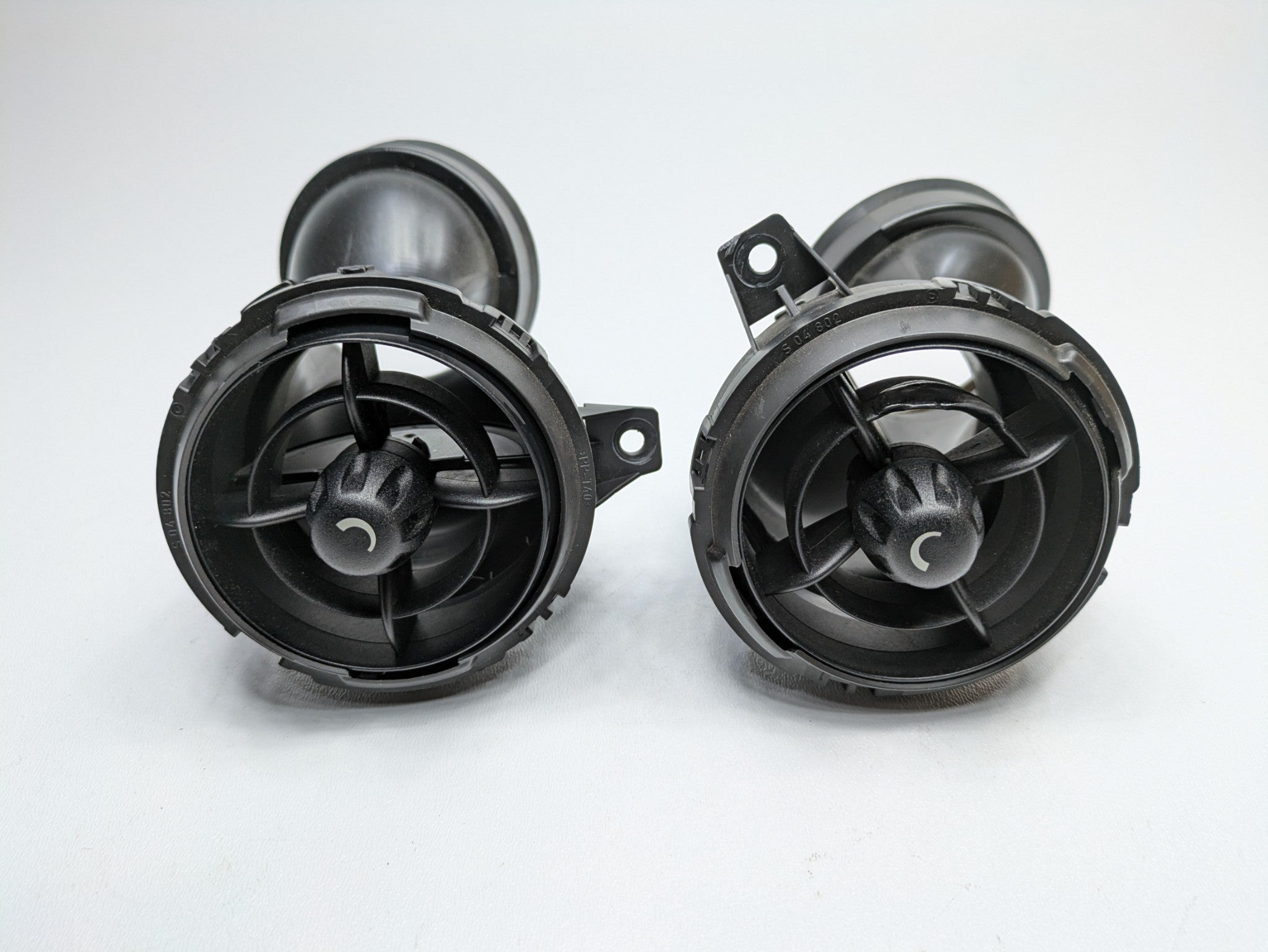 2006 - 2013 OEM MINI COOPER CENTER LEFT AND RIGHT GRILLE AIR VENT AC HEATER