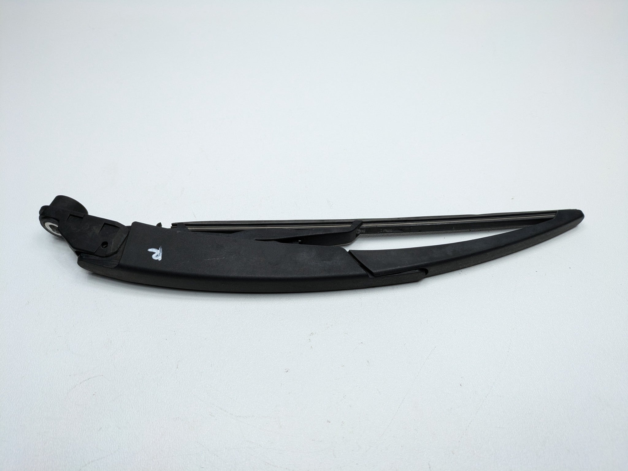 2006 - 2013 OEM MINI COOPER REAR HATCH TAILGATE WINDOW WIPER ARM WITH BLADE