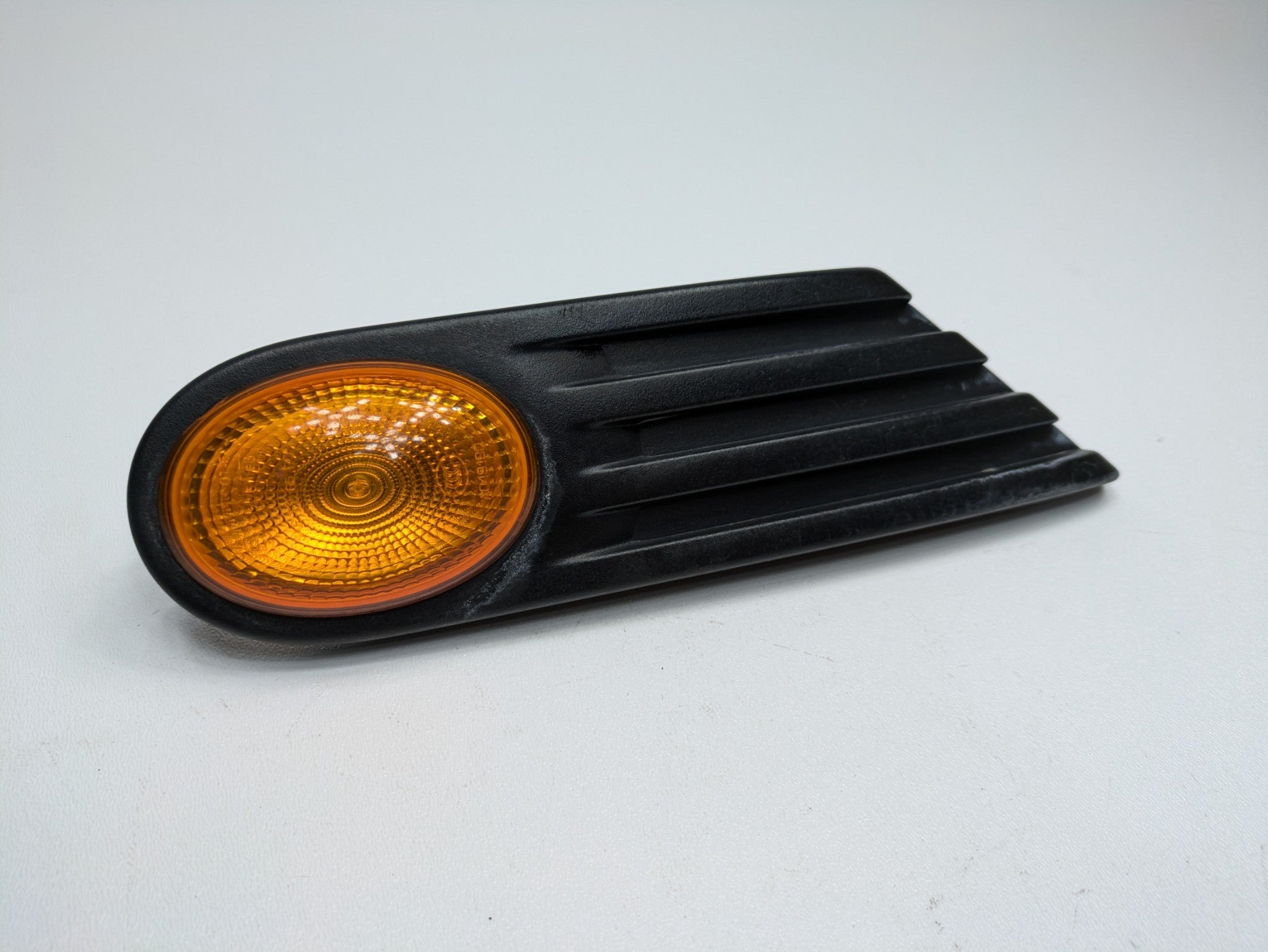 2006 - 2013 OEM MINI COOPER FRONT RIGHT PASSENGER SIDE TURN SIGNAL MARKER LIGHT