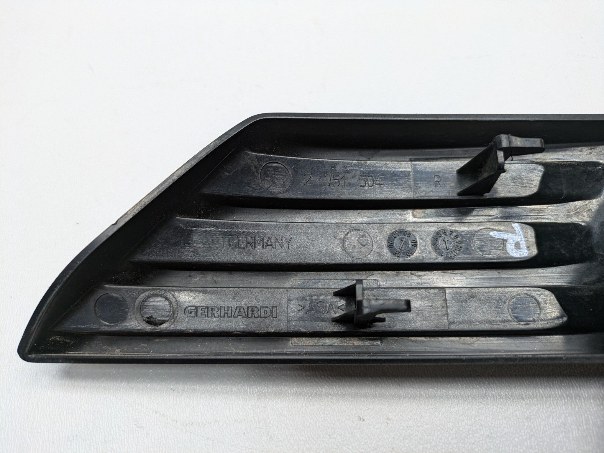 2006 - 2013 OEM MINI COOPER FRONT RIGHT PASSENGER SIDE TURN SIGNAL MARKER LIGHT