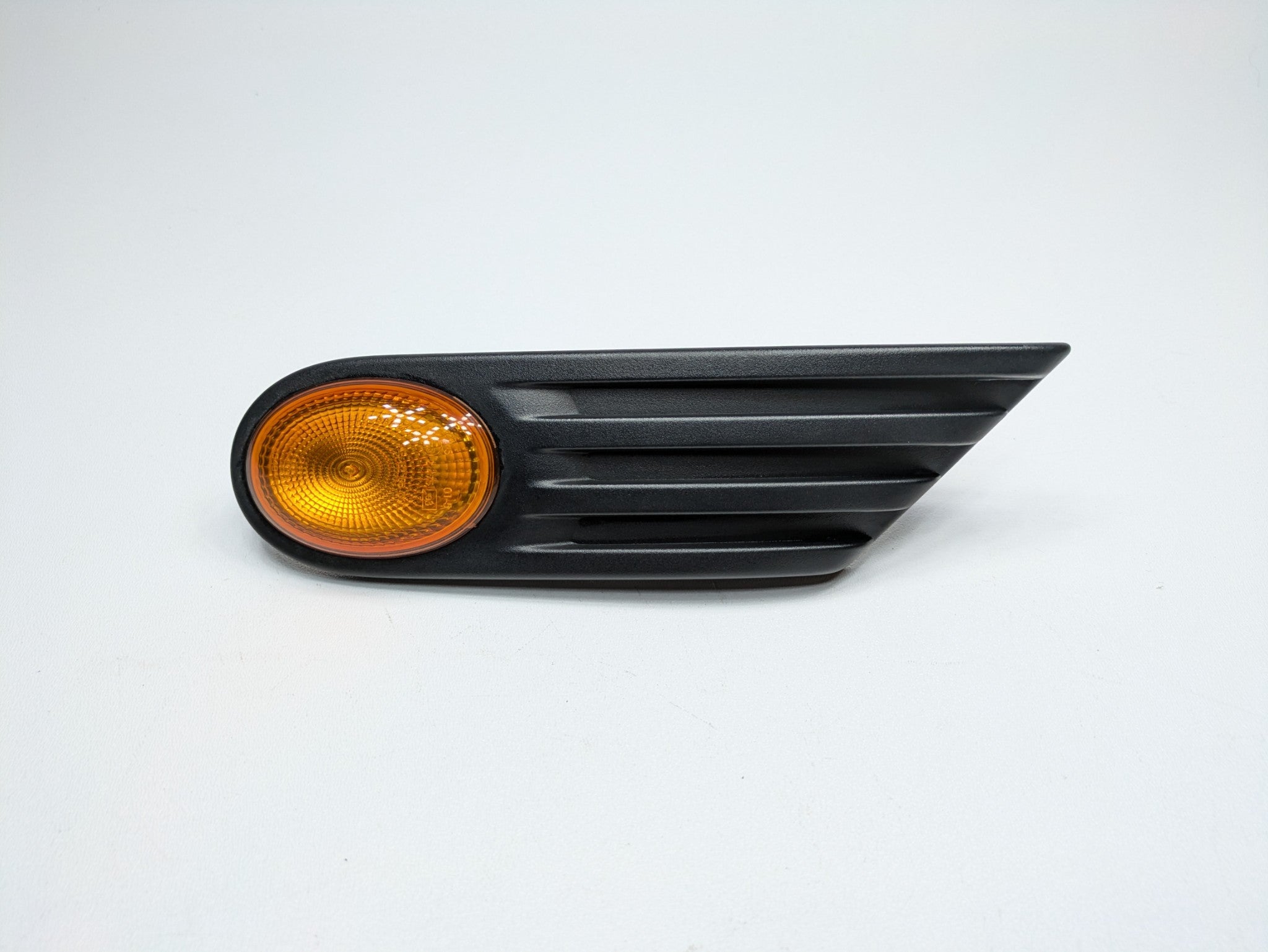 2006 - 2013 OEM MINI COOPER FRONT LEFT DRIVER SIDE TURN SIGNAL MARKER LIGHT