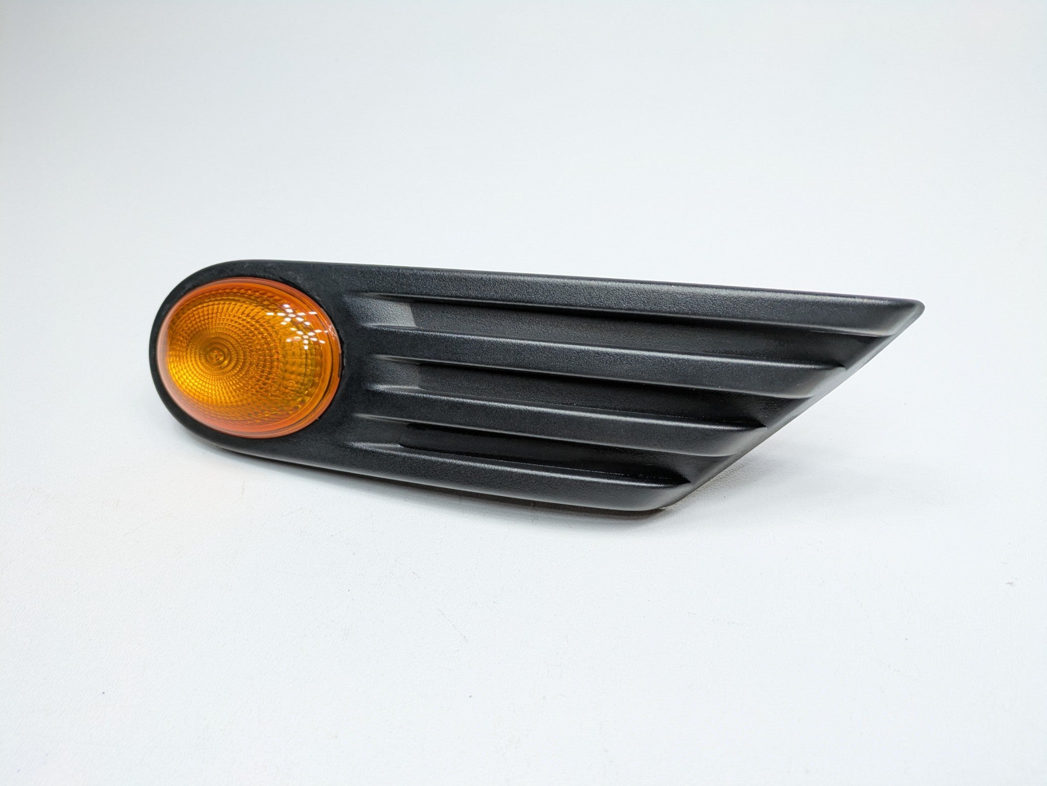 2006 - 2013 OEM MINI COOPER FRONT LEFT DRIVER SIDE TURN SIGNAL MARKER LIGHT