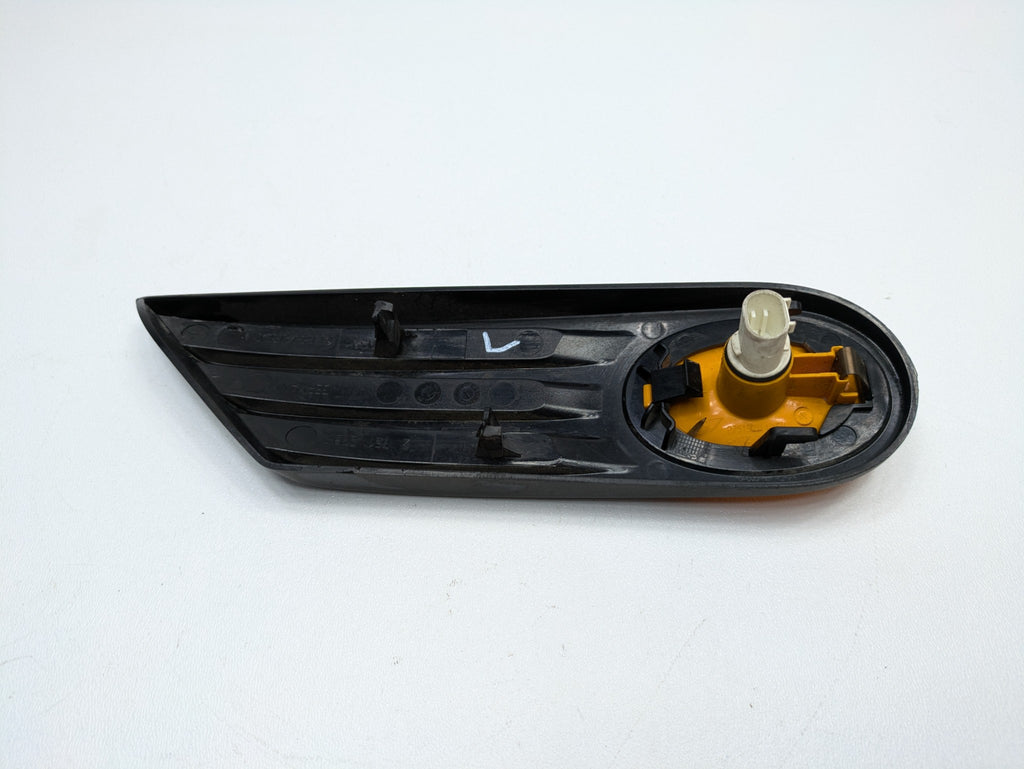 2006 - 2013 OEM MINI COOPER FRONT LEFT DRIVER SIDE TURN SIGNAL MARKER LIGHT