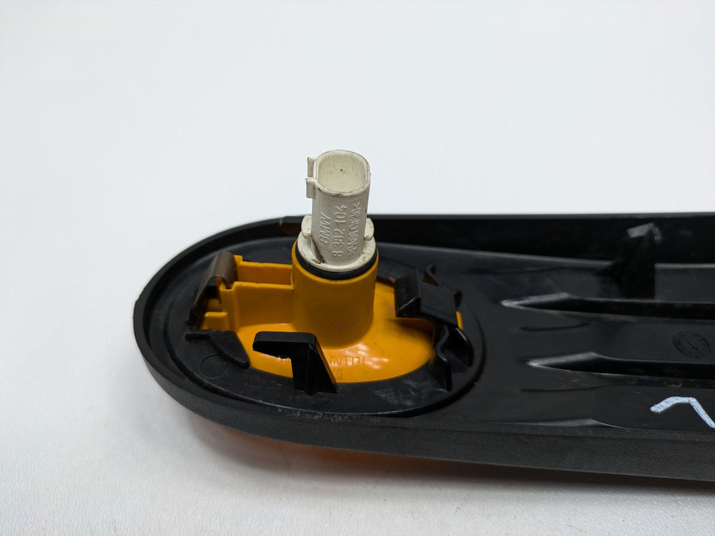 2006 - 2013 OEM MINI COOPER FRONT LEFT DRIVER SIDE TURN SIGNAL MARKER LIGHT