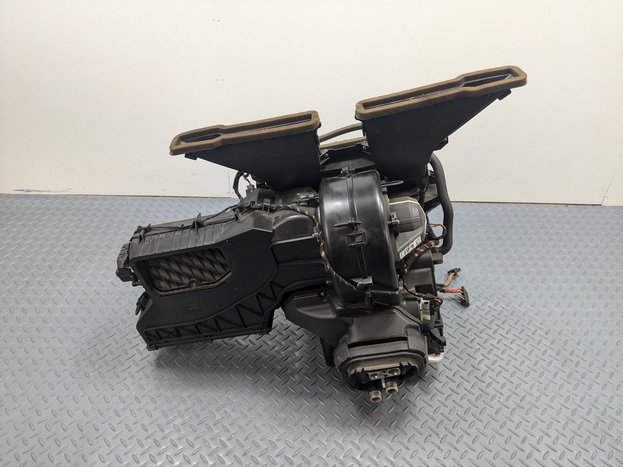 2006 - 2013 OEM MINI COOPER AIR CONDITION HEATER AC CORE BOX EVAPORATOR ASSEMBLY