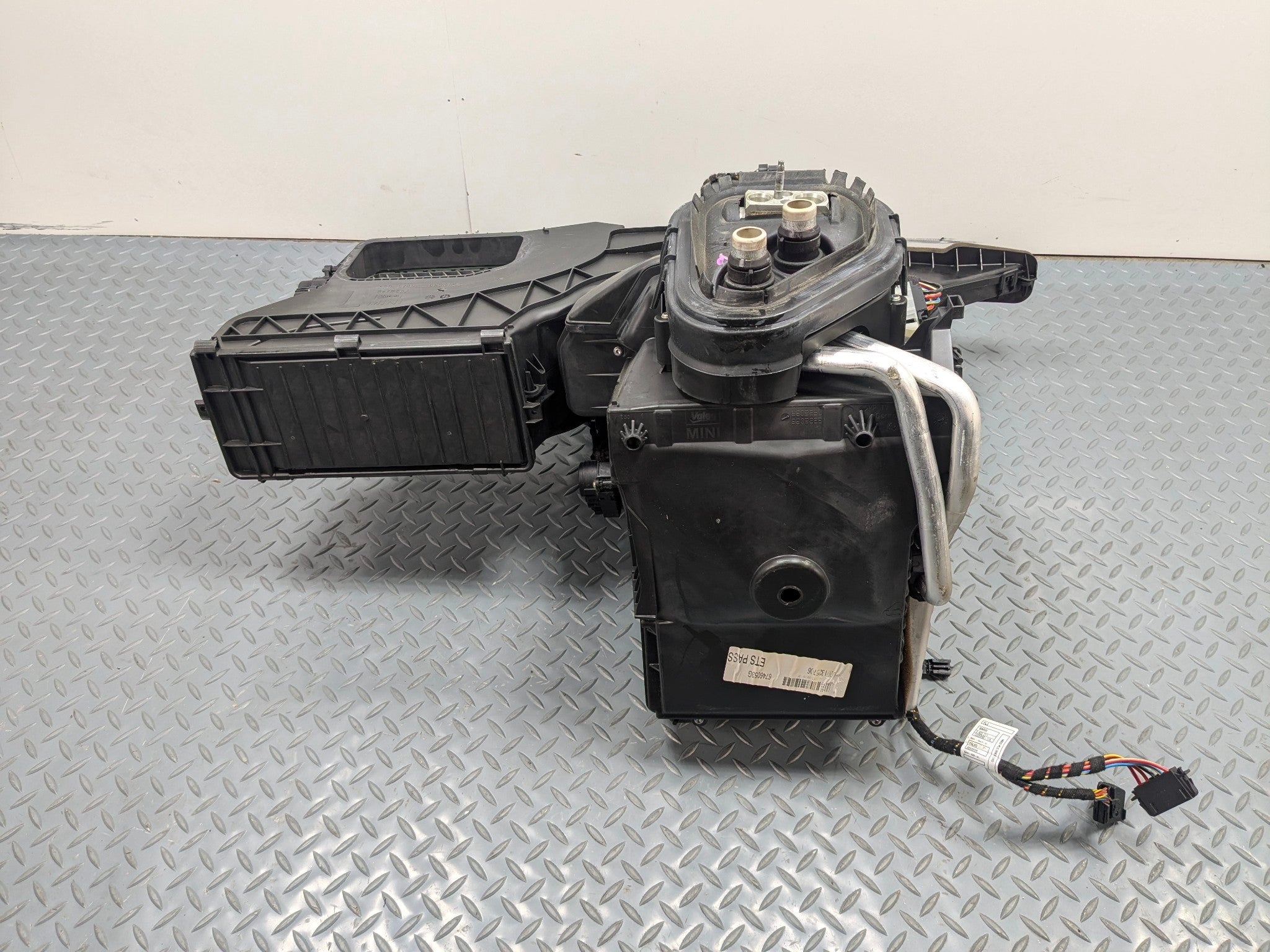 2006 - 2013 OEM MINI COOPER AIR CONDITION HEATER AC CORE BOX EVAPORATOR ASSEMBLY