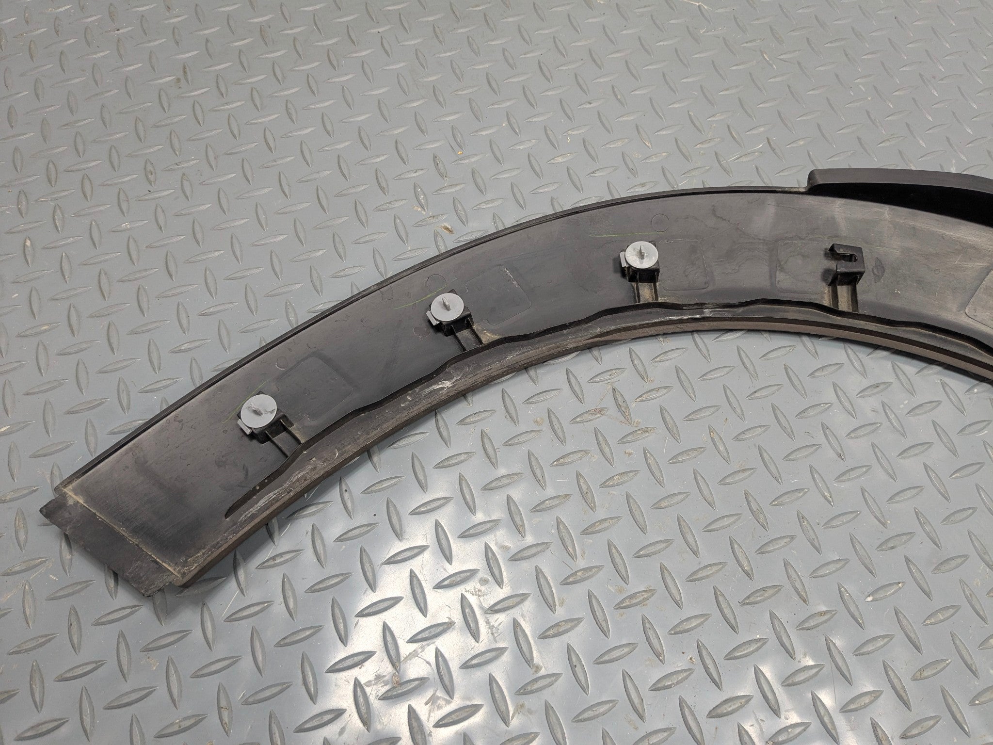 06 - 13 OEM MINI COOPER FRONT LEFT DRIVER SIDE FENDER FLARE BODY MOLDING TRIM