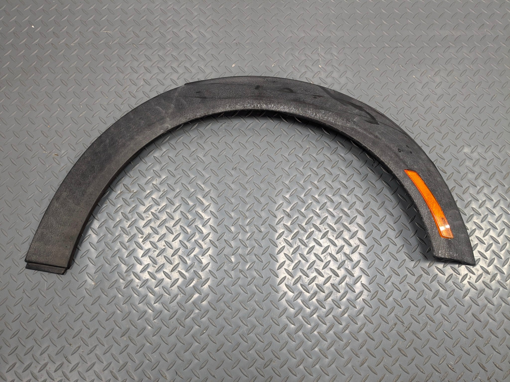 2006 - 2013 OEM MINI COOPER FRONT RIGHT SIDE FENDER FLARE BODY MOLDING TRIM