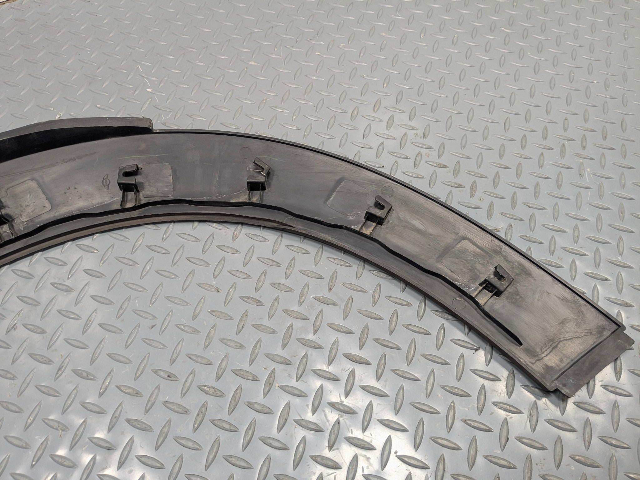 2006 - 2013 OEM MINI COOPER FRONT RIGHT SIDE FENDER FLARE BODY MOLDING TRIM