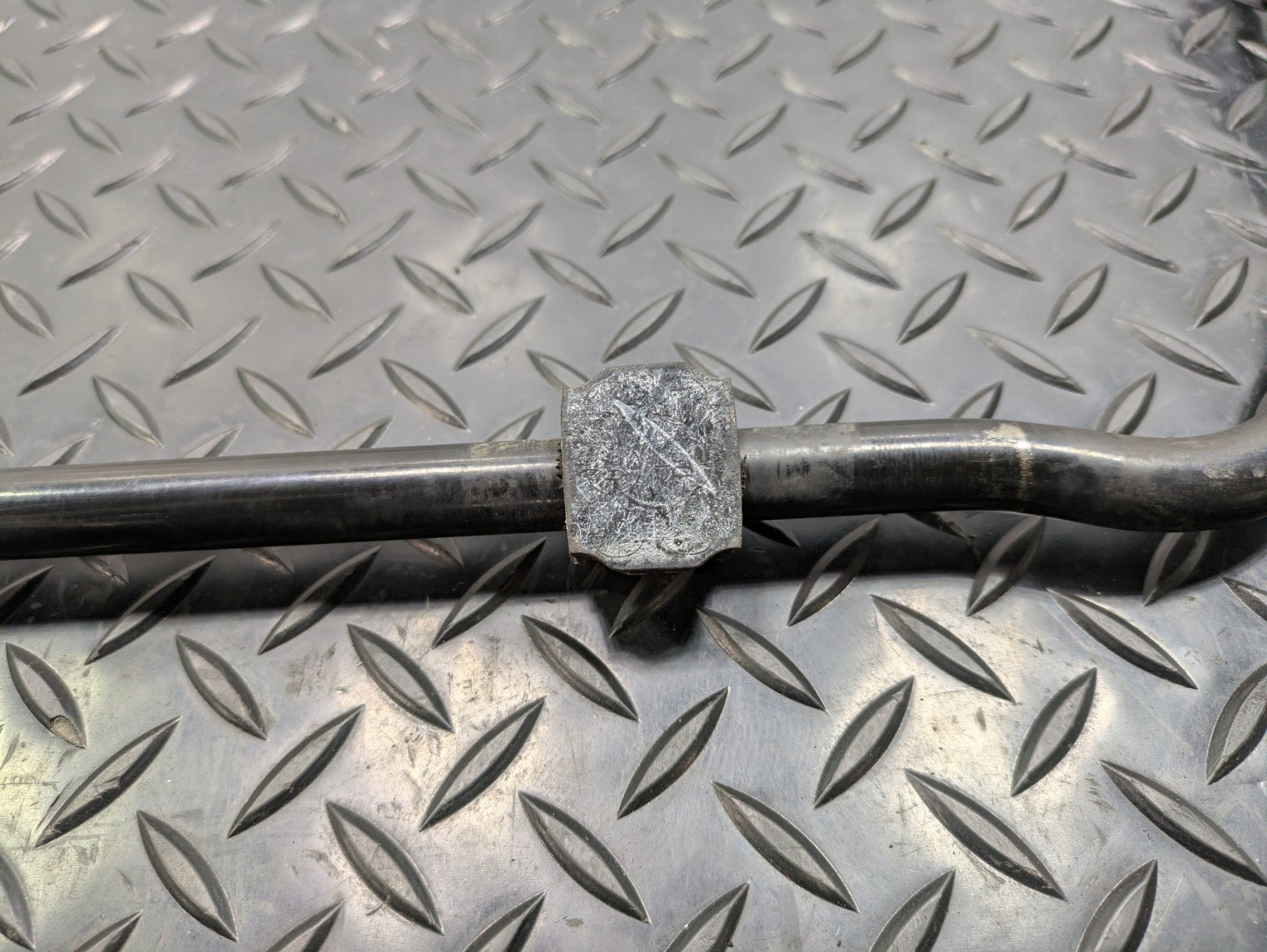 2006 - 2013 OEM MINI COOPER REAR SUSPENSION ANTI ROLL STABILIZER SWAY BAR