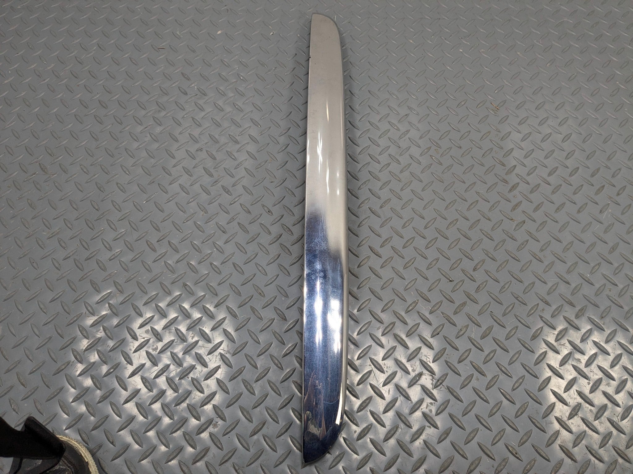 2006 - 2013 OEM MINI COOPER REAR TRUNK LID LICENSE PLATE LIGHT BODY MOLDING TRIM