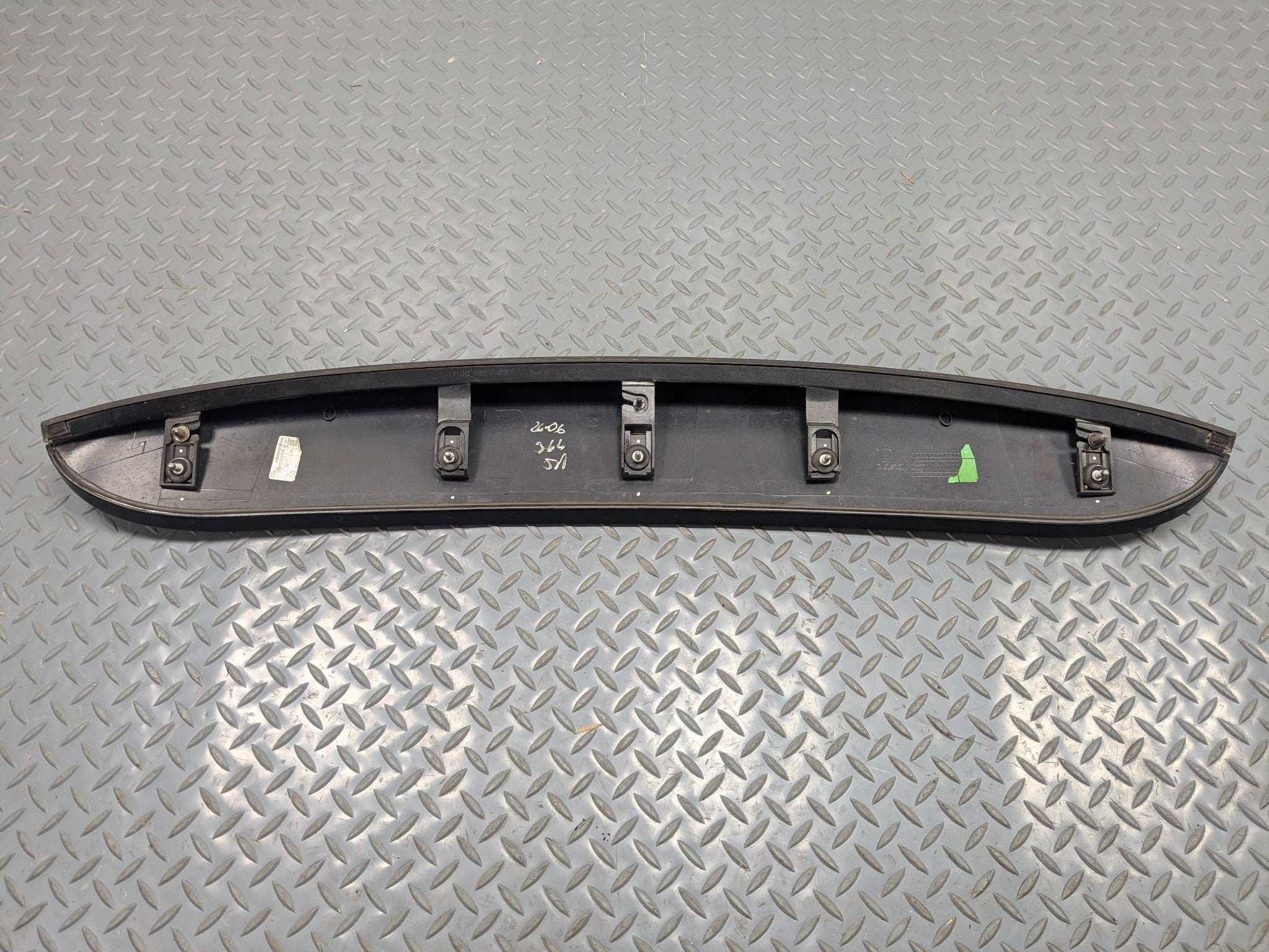 2006 - 2013 OEM MINI COOPER REAR TRUNK LID TAILGATE SPOILER WING