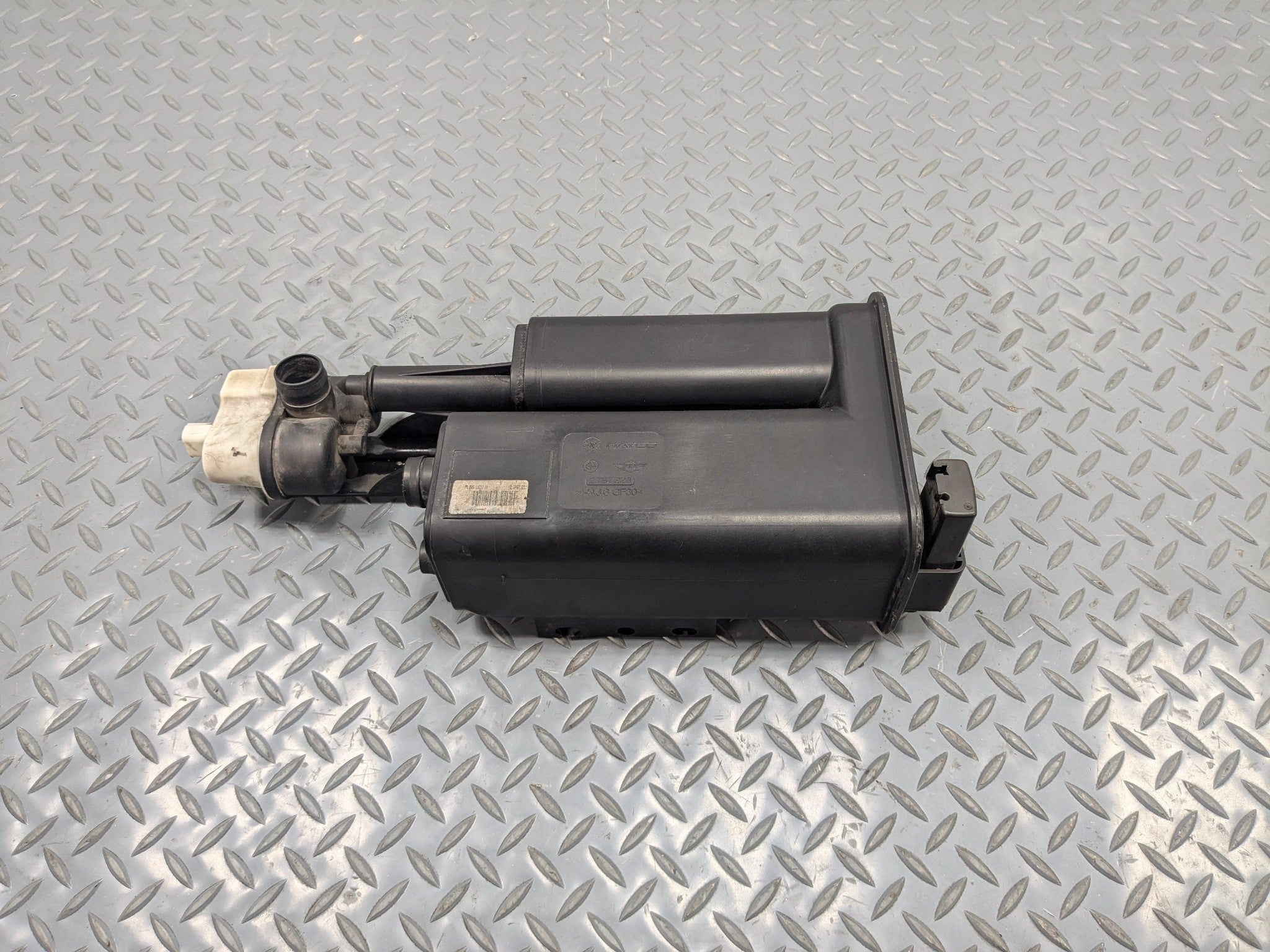 06 - 13 OEM MINI COOPER FUEL GAS CHARCOAL VAPOR EVAPORATOR EVAP CANISTER SYSTEM