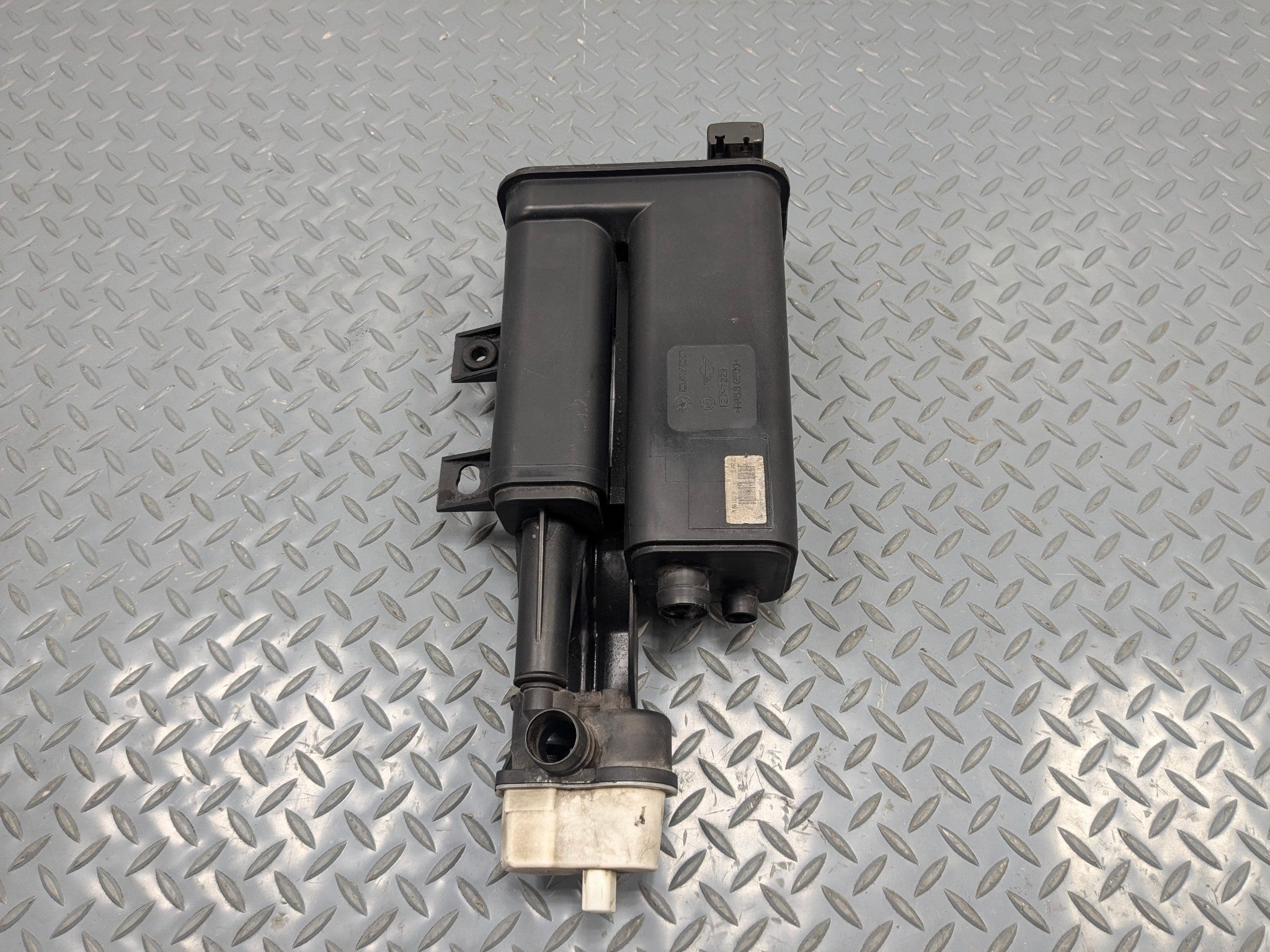 06 - 13 OEM MINI COOPER FUEL GAS CHARCOAL VAPOR EVAPORATOR EVAP CANISTER SYSTEM