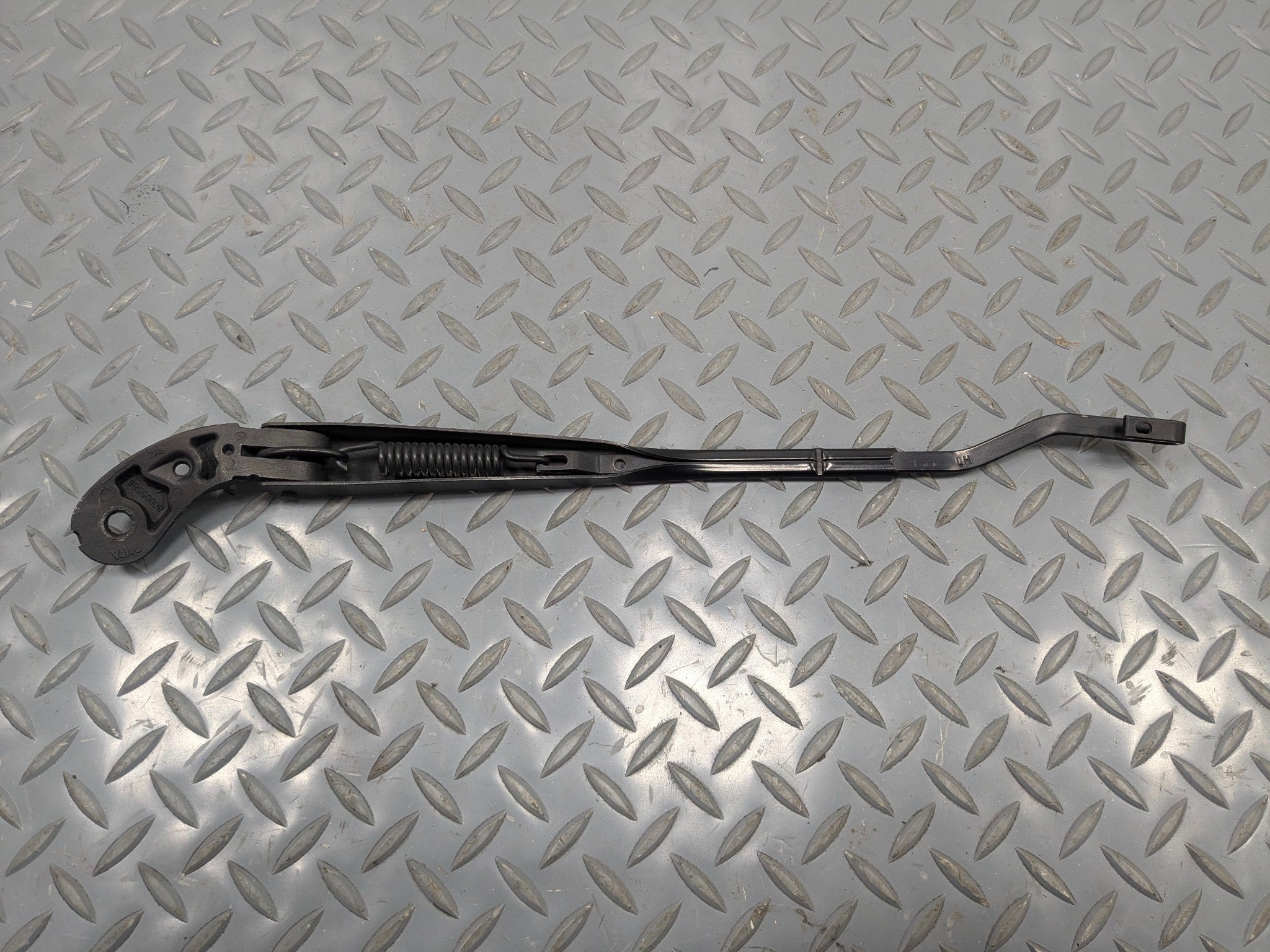 2006 - 2013 OEM MINI COOPER FRONT LEFT DRIVER SIDE WINDSHIELD WIPER ARM