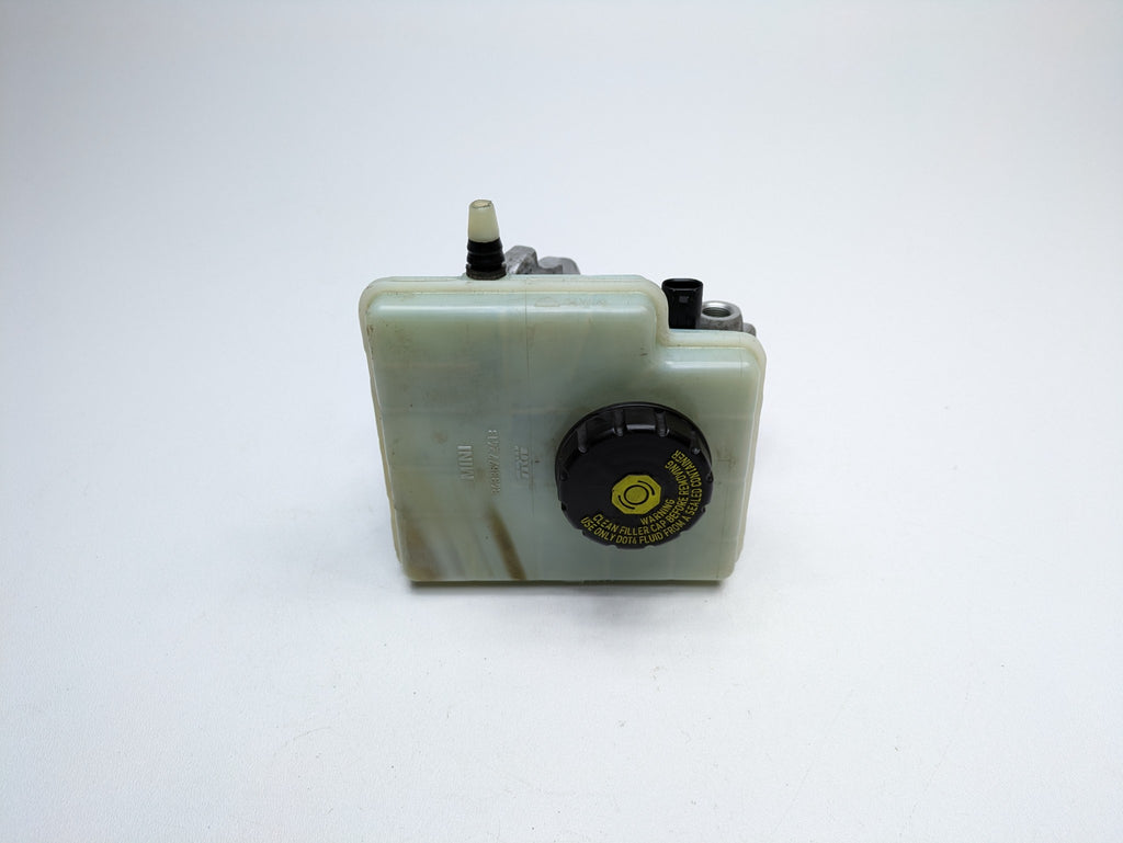 2006 - 2013 OEM MINI COOPER BRAKE MASTER CYLINDER WITH RESERVOIR ASSEMBLY