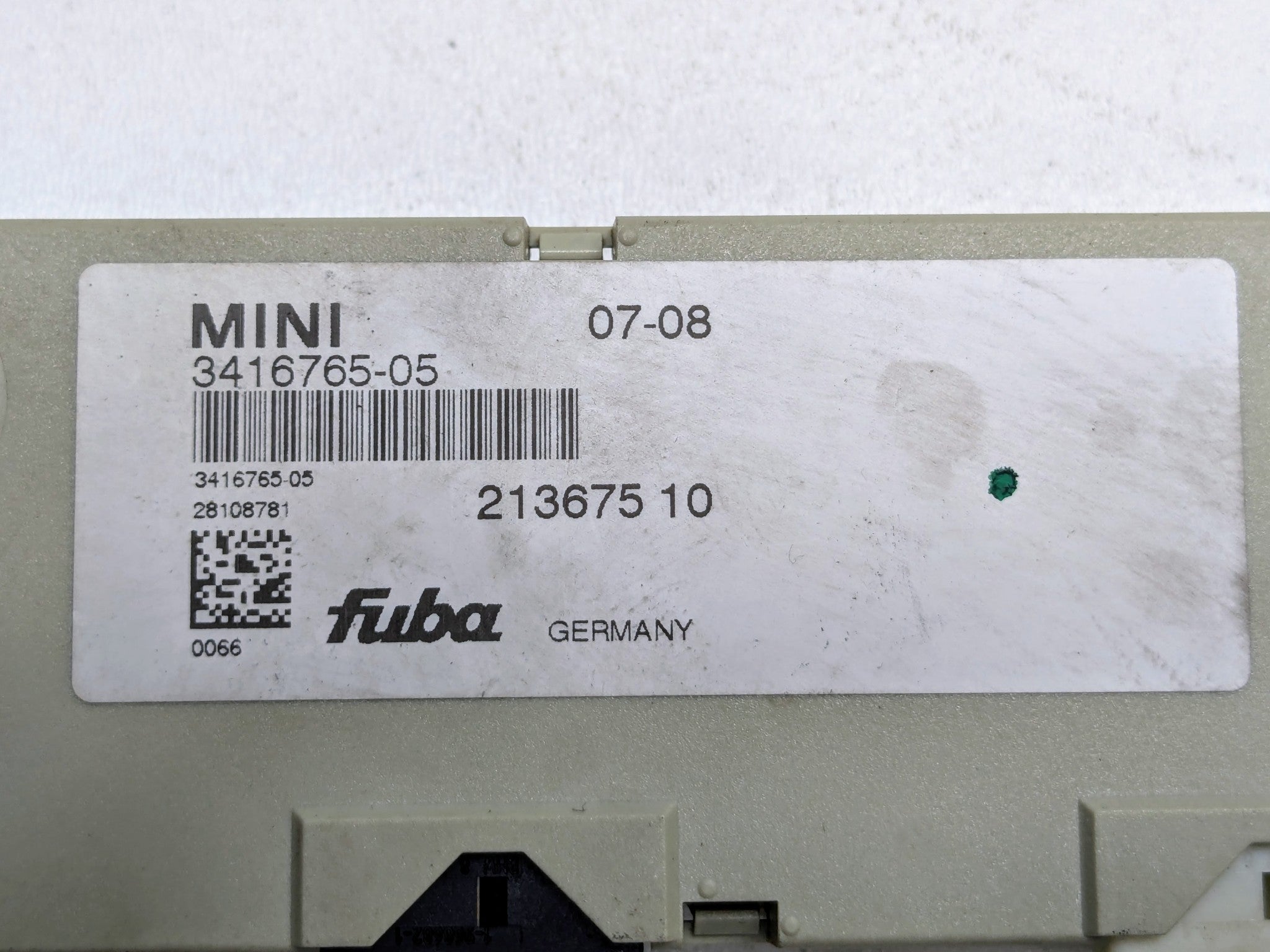 2006 - 2013 OEM MINI COOPER ANTENNA RECEIVER BOOSTER AMPLIFIER