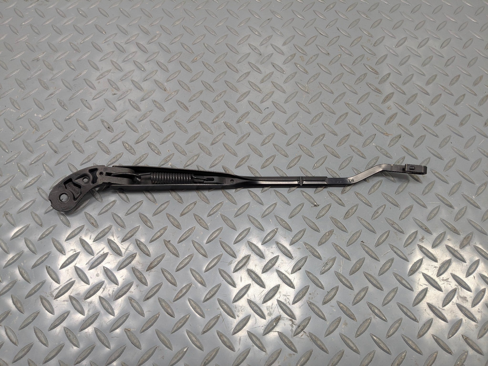 2006 - 2013 OEM MINI COOPER FRONT RIGHT PASSENGER SIDE WINDSHIELD WIPER ARM