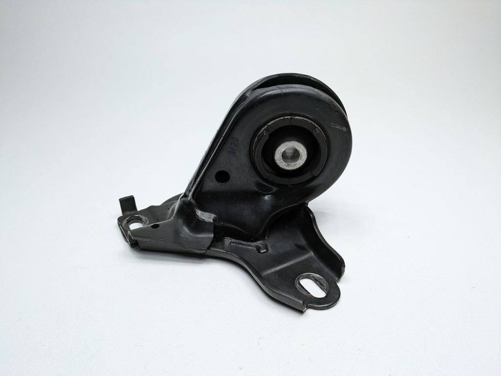 2006 - 2013 OEM MINI COOPER REAR RIGHT PASSENGER SIDE TRAILING ARM BRACKET