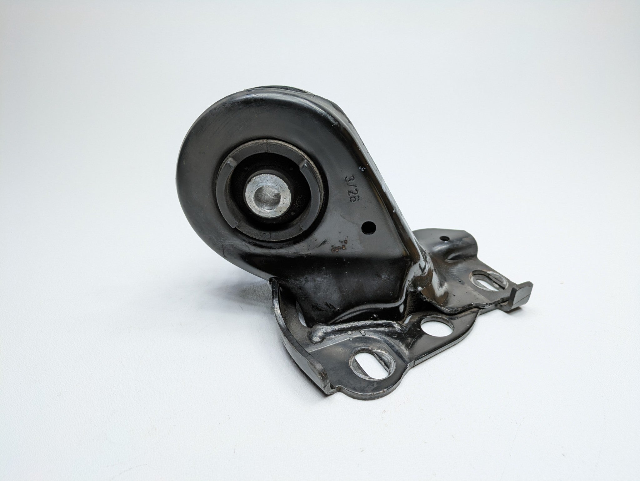 2006 - 2013 OEM MINI COOPER REAR RIGHT PASSENGER SIDE TRAILING ARM BRACKET