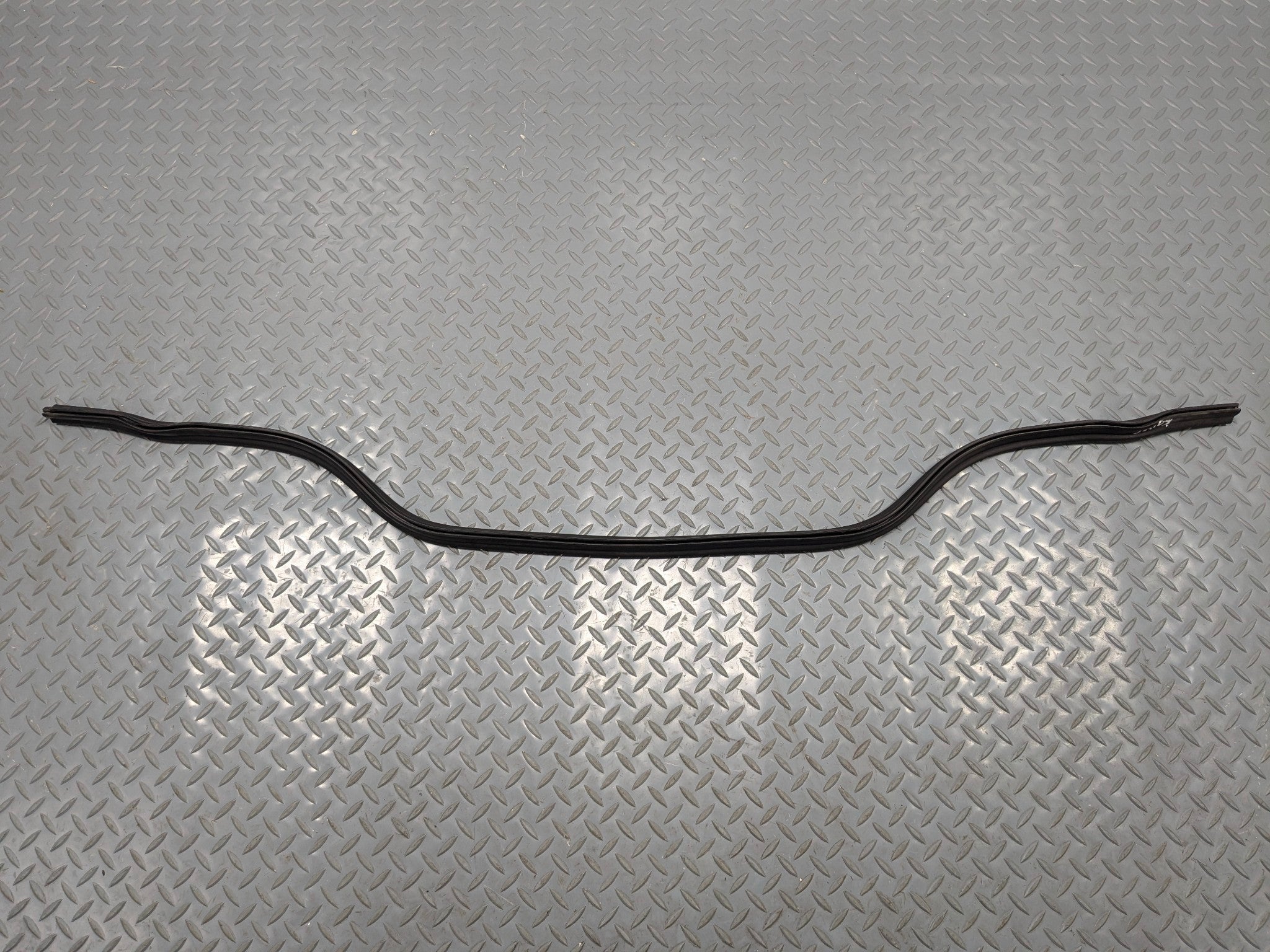 06 - 13 OEM MINI COOPER FRONT UNDER HOOD WEATHER STRIP RUBBER SEALS