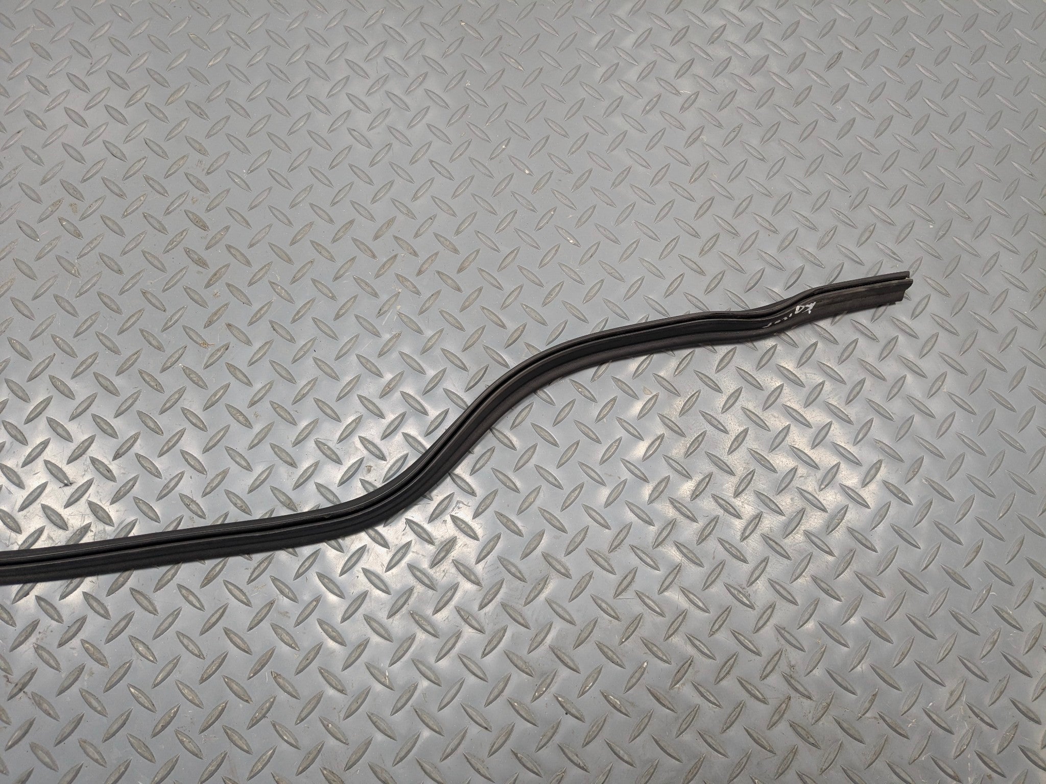06 - 13 OEM MINI COOPER FRONT UNDER HOOD WEATHER STRIP RUBBER SEALS