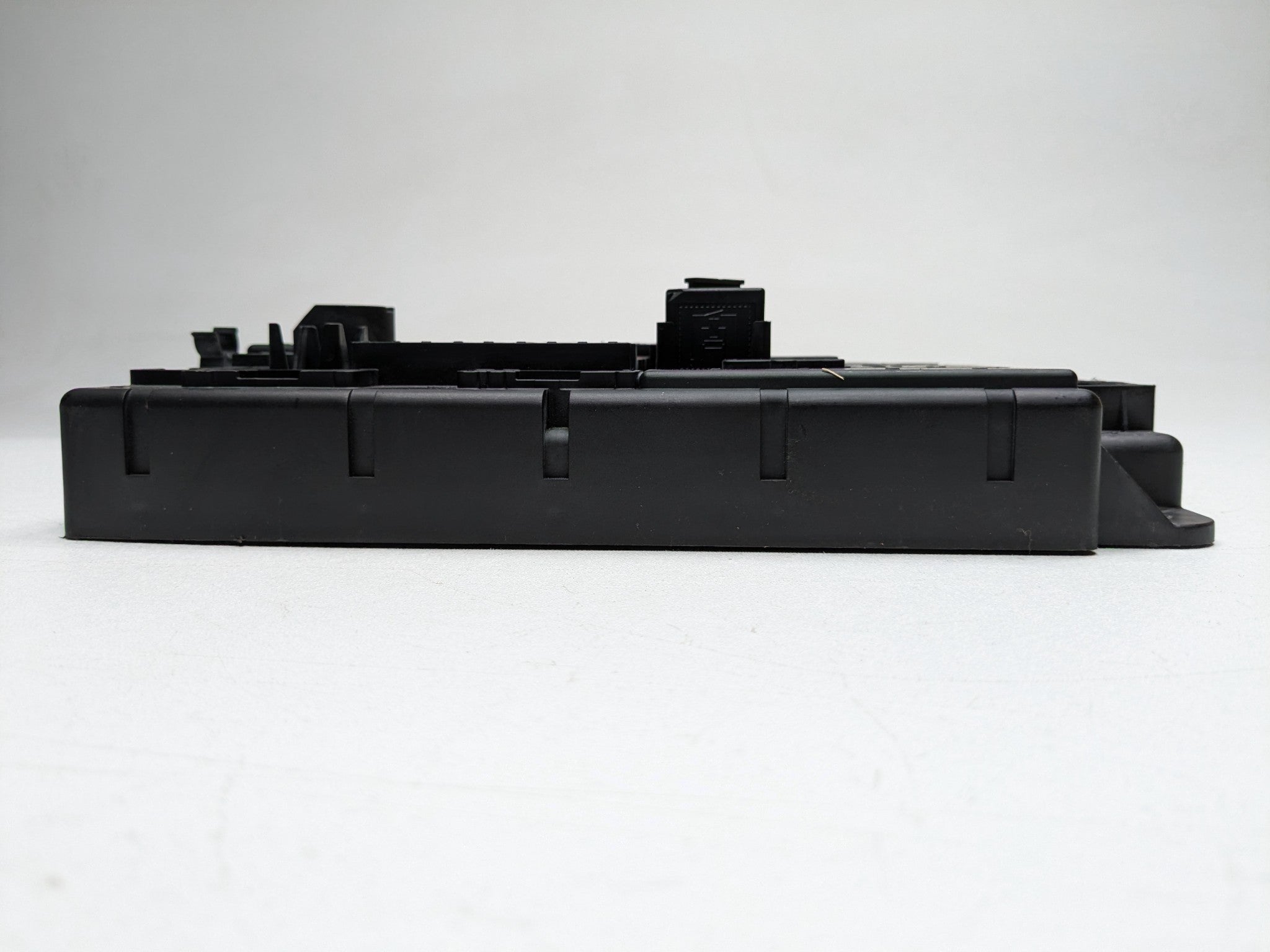 2006 - 2013 OEM MINI COOPER POWER DISTRIBUTION JUNCTION FUSE BOX