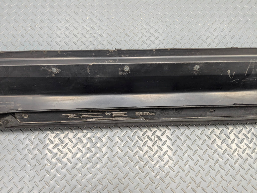 06 - 13 OEM MINI COOPER RIGHT PASSENGER SIDE ROCKER PANEL SKIRT MOULDING TRIM