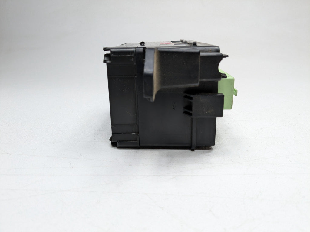 2006 - 2013 OEM MINI COOPER ENGINE RELAY JUNCTION BLOCK FUSE BOX