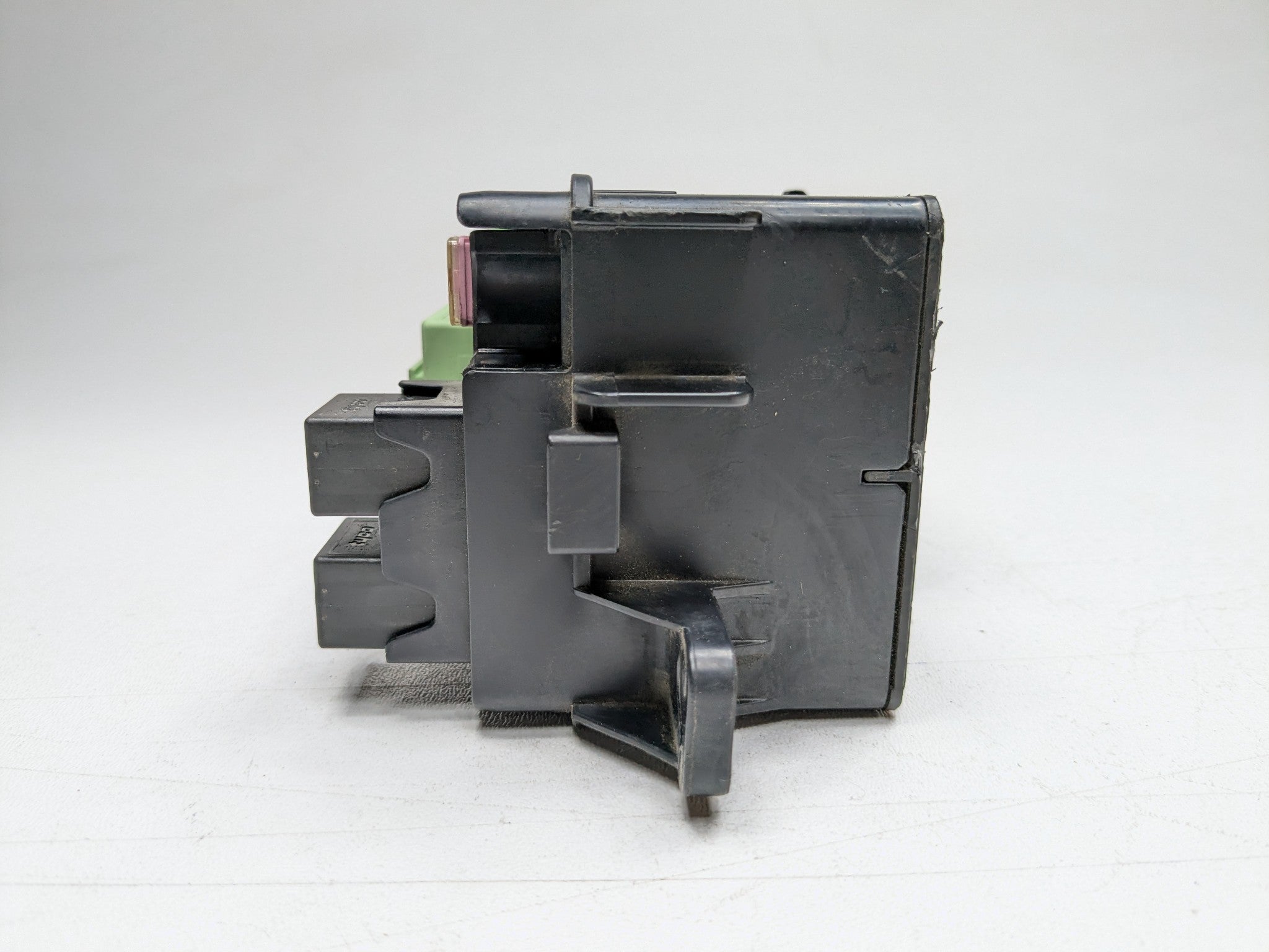 2006 - 2013 OEM MINI COOPER ENGINE RELAY JUNCTION BLOCK FUSE BOX