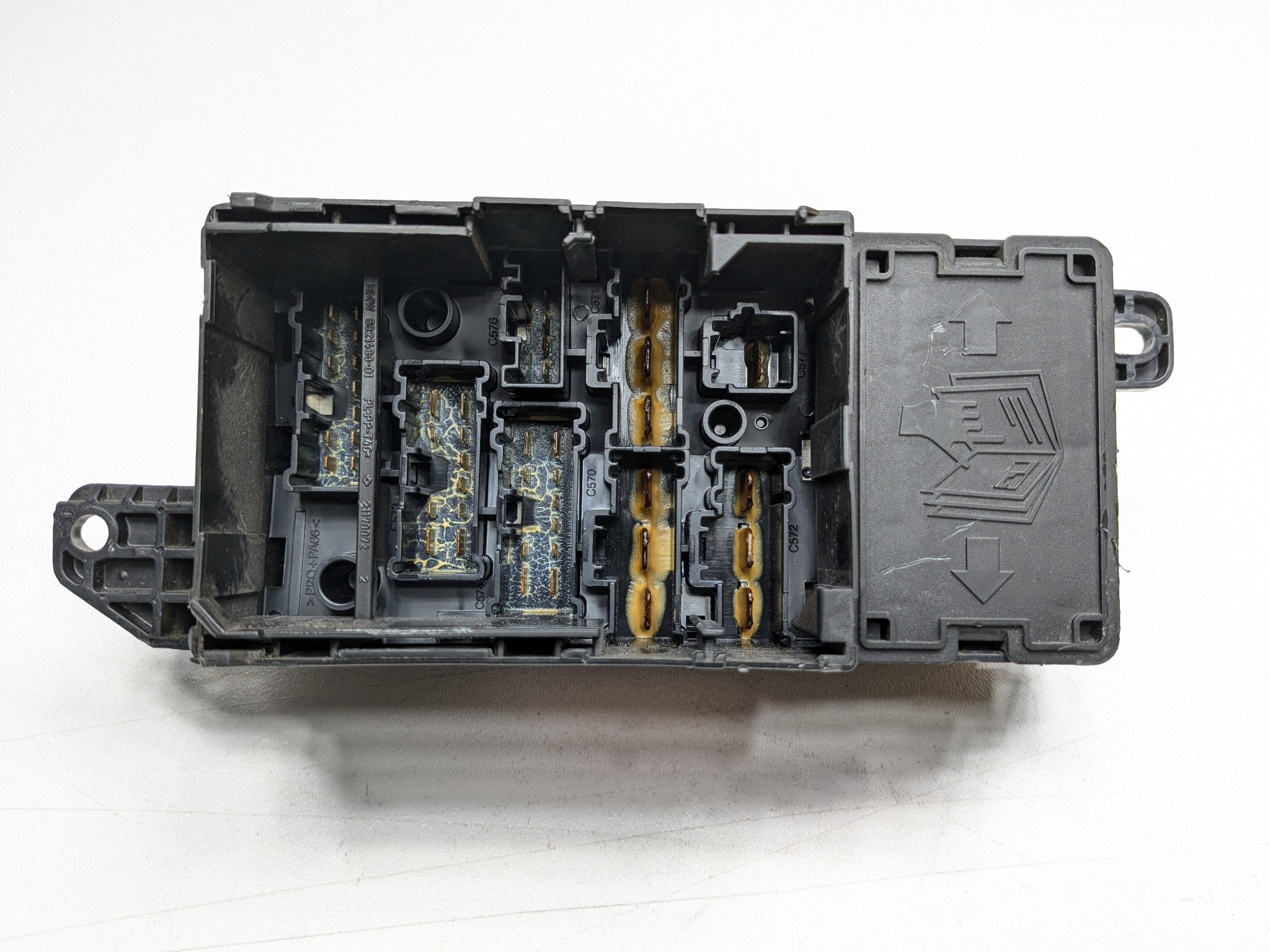 2006 - 2013 OEM MINI COOPER ENGINE RELAY JUNCTION BLOCK FUSE BOX