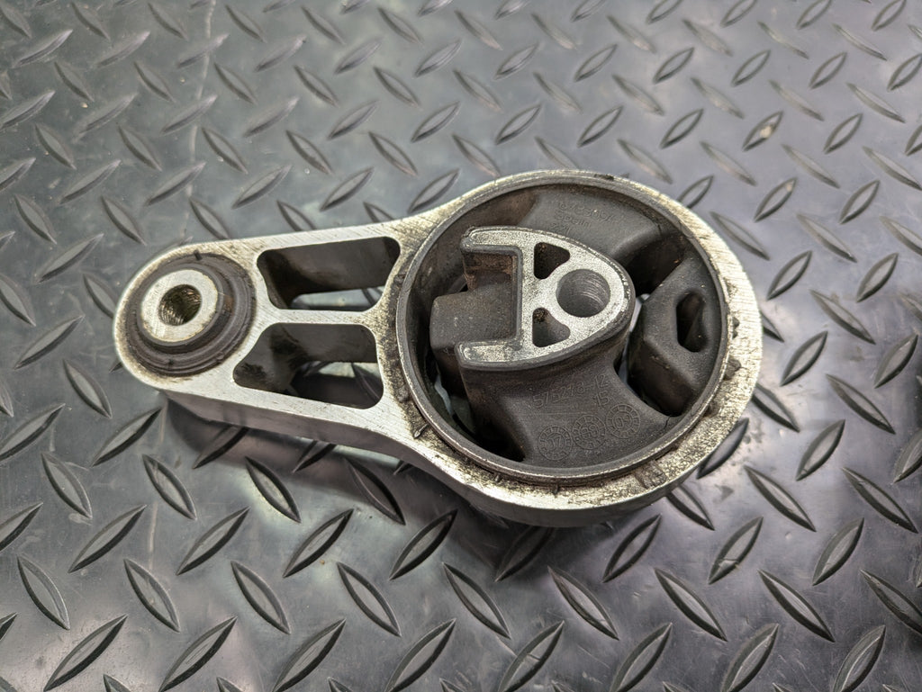 2006 - 2013 OEM MINI COOPER FRONT RIGHT AND REAR LOWER ENGINE MOUNT BRACKET SET