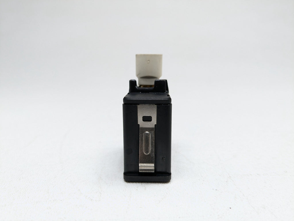 2006 - 2013 OEM MINI COOPER DASH LOWER AUX PORT USB PLUG INPUT JACK CONNECTOR