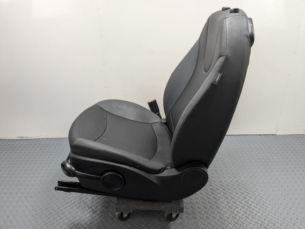 2006 - 2013 OEM MINI COOPER FRONT LEFT DRIVER SIDE SEAT WITH SEATBELT BUCKLE
