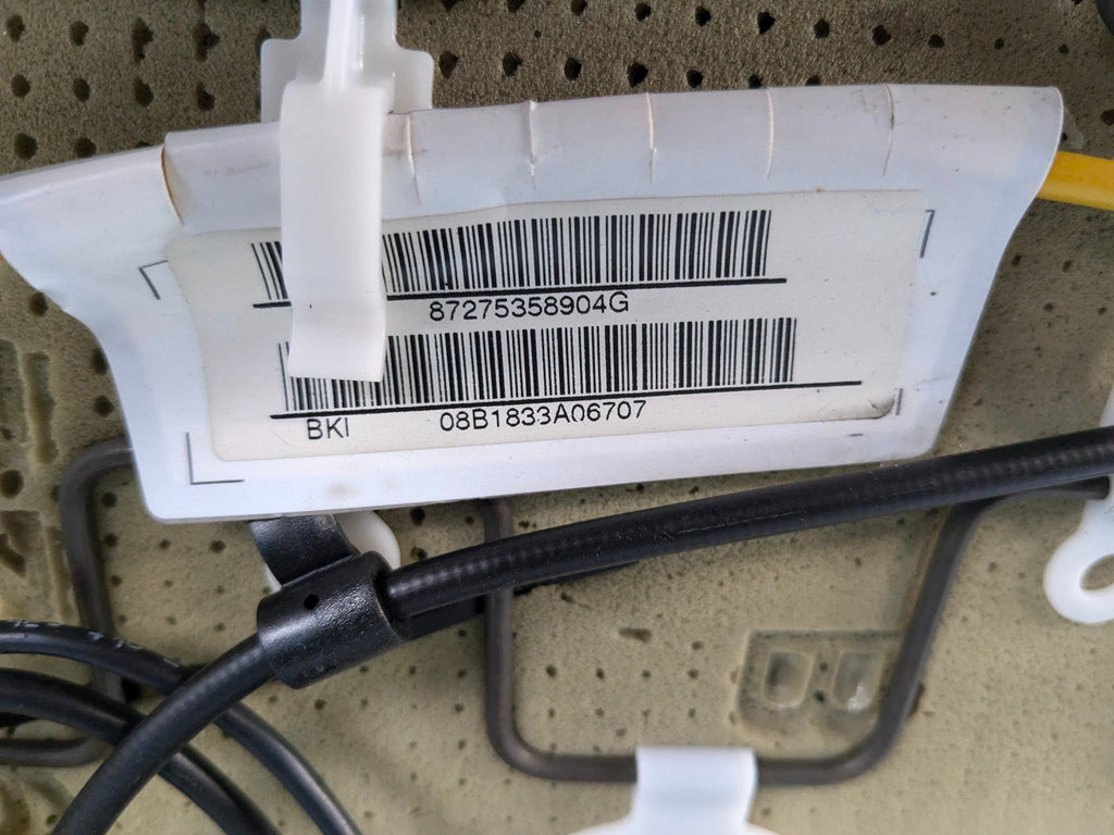 2006 - 2013 OEM MINI COOPER FRONT LEFT DRIVER SIDE SEAT WITH SEATBELT BUCKLE